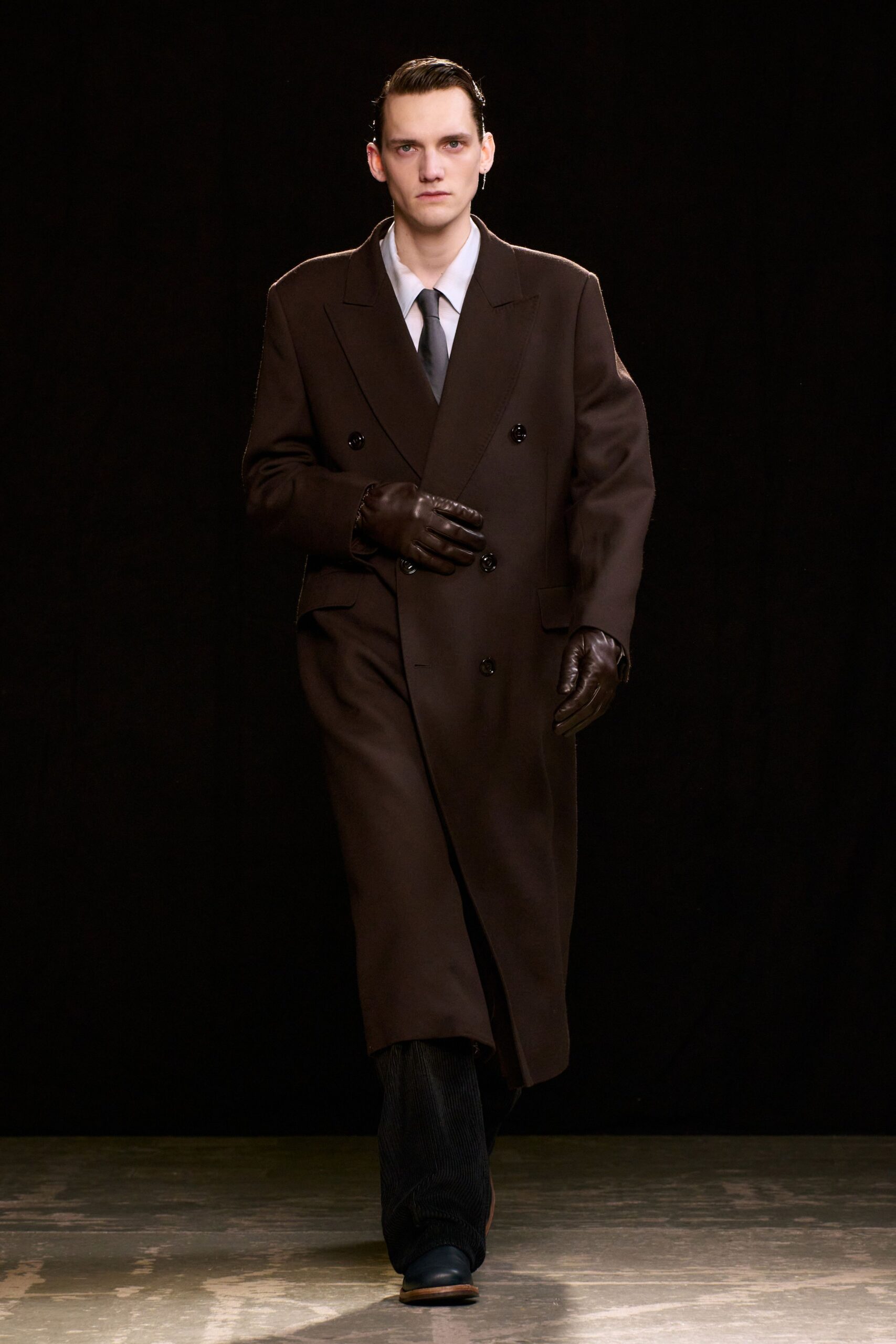 brown wool long-sleeve double-breasted structured coat