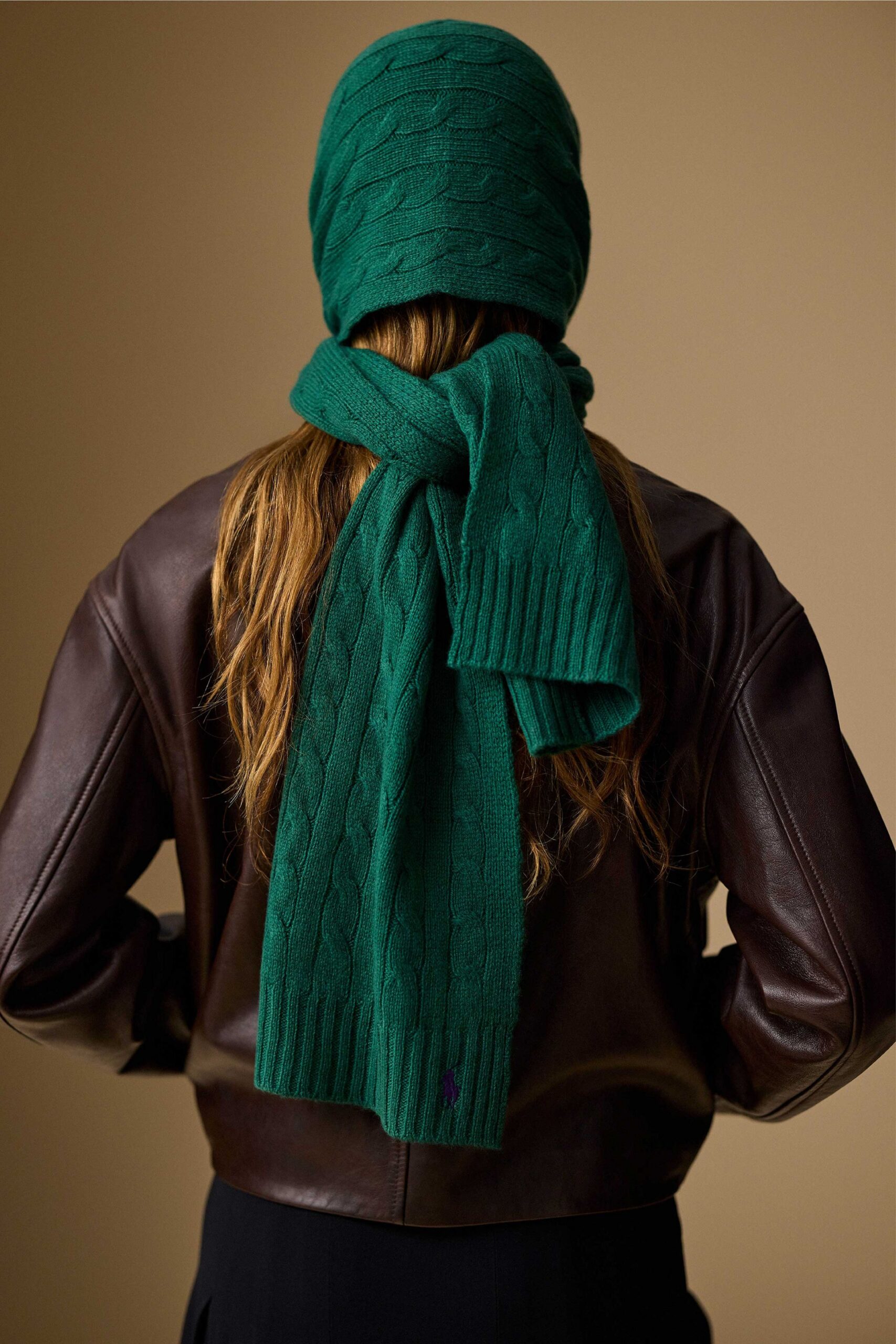 green knit scarf