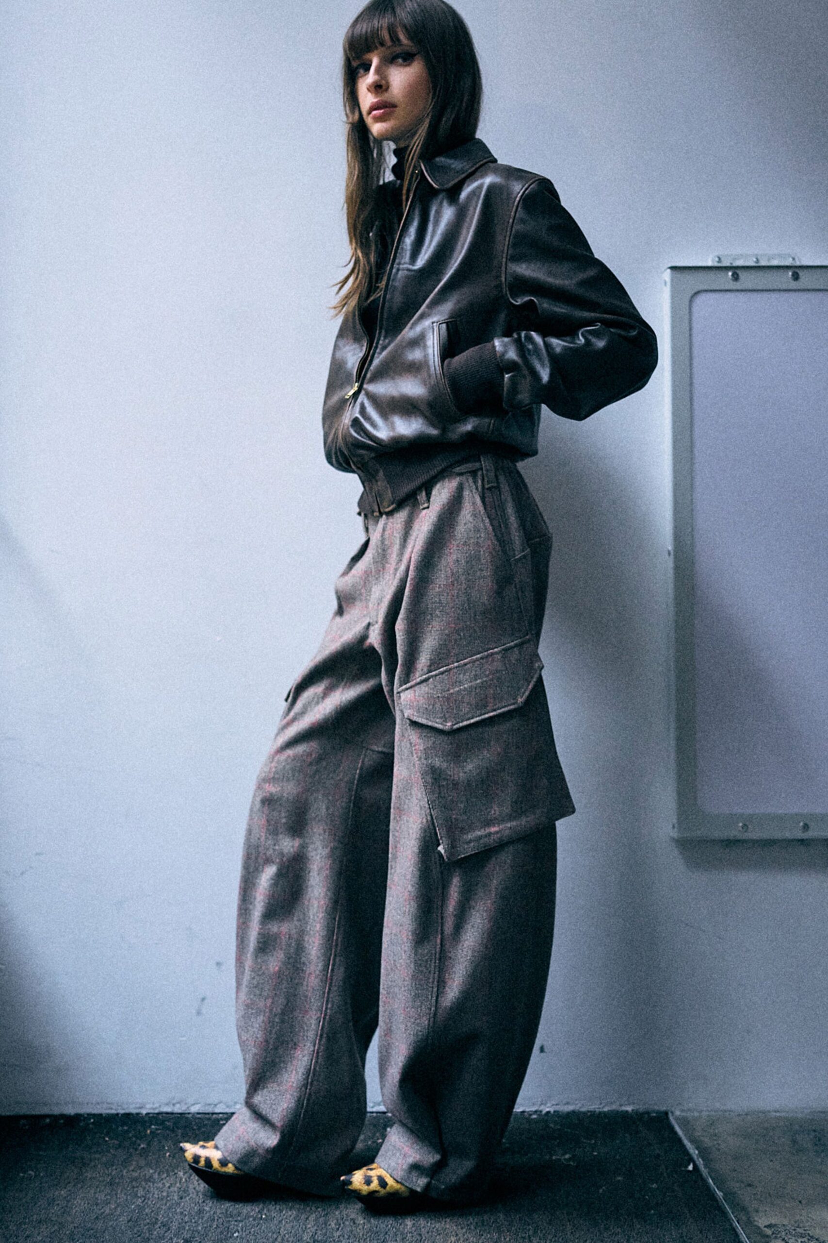 gray cotton relaxed cargo pants
