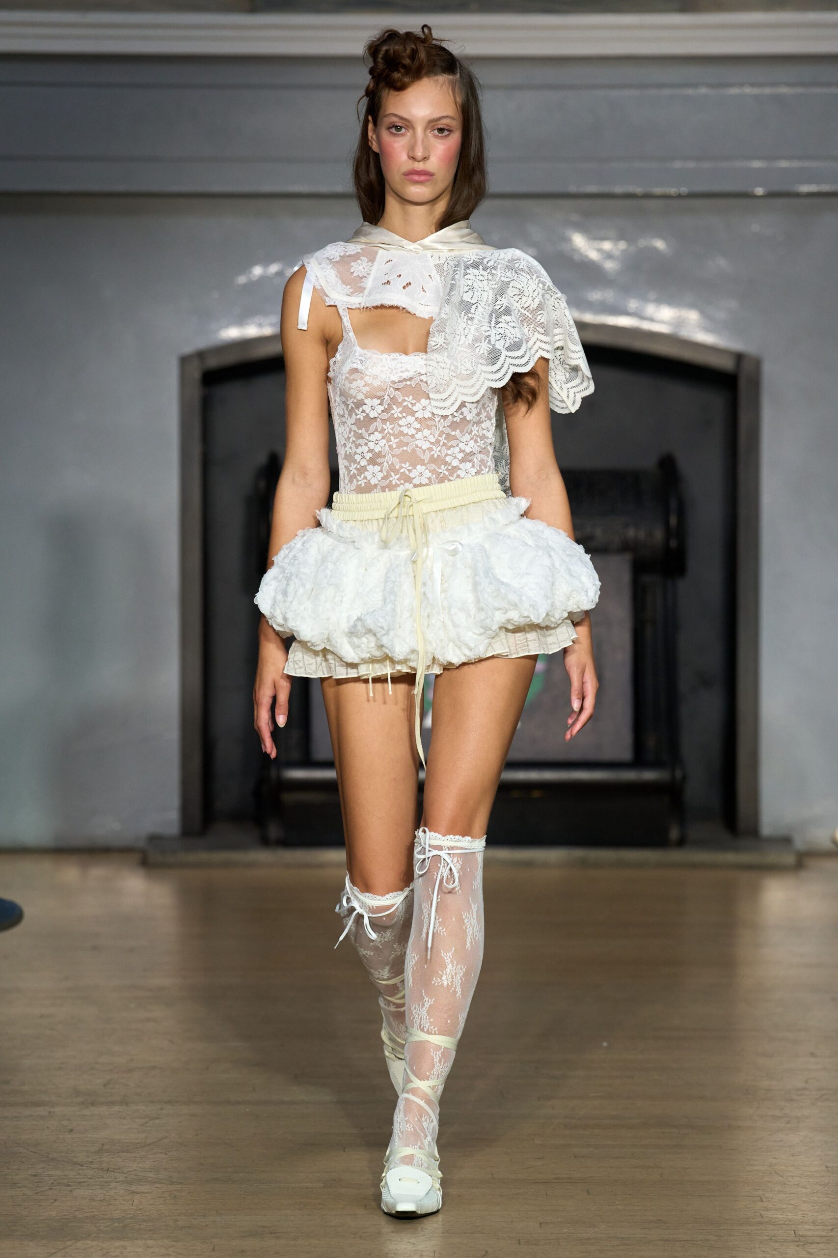 white cotton relaxed pleated tiered short skirt