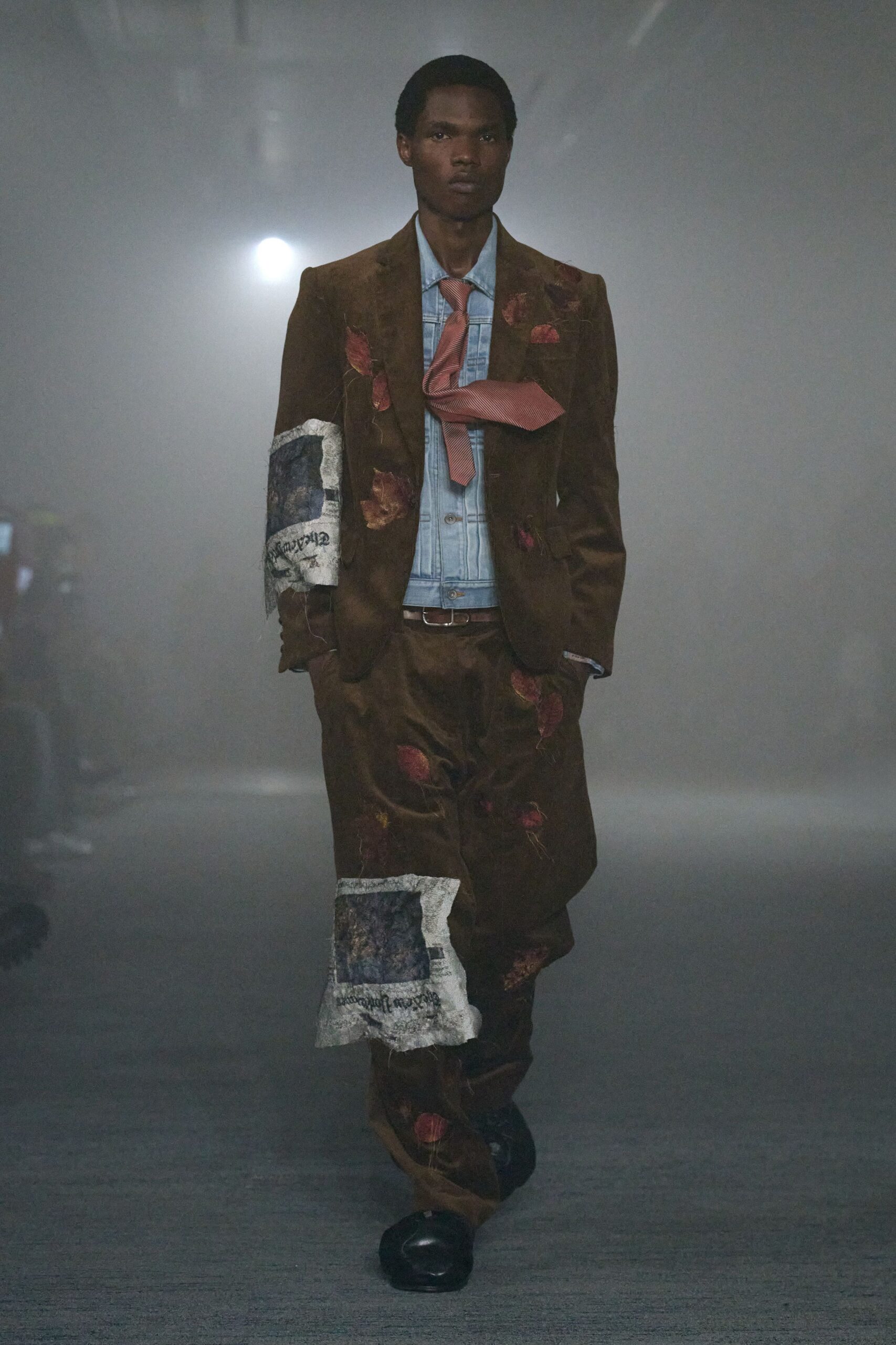 brown cotton long-sleeve collared tailored embroidered buttoned suit
