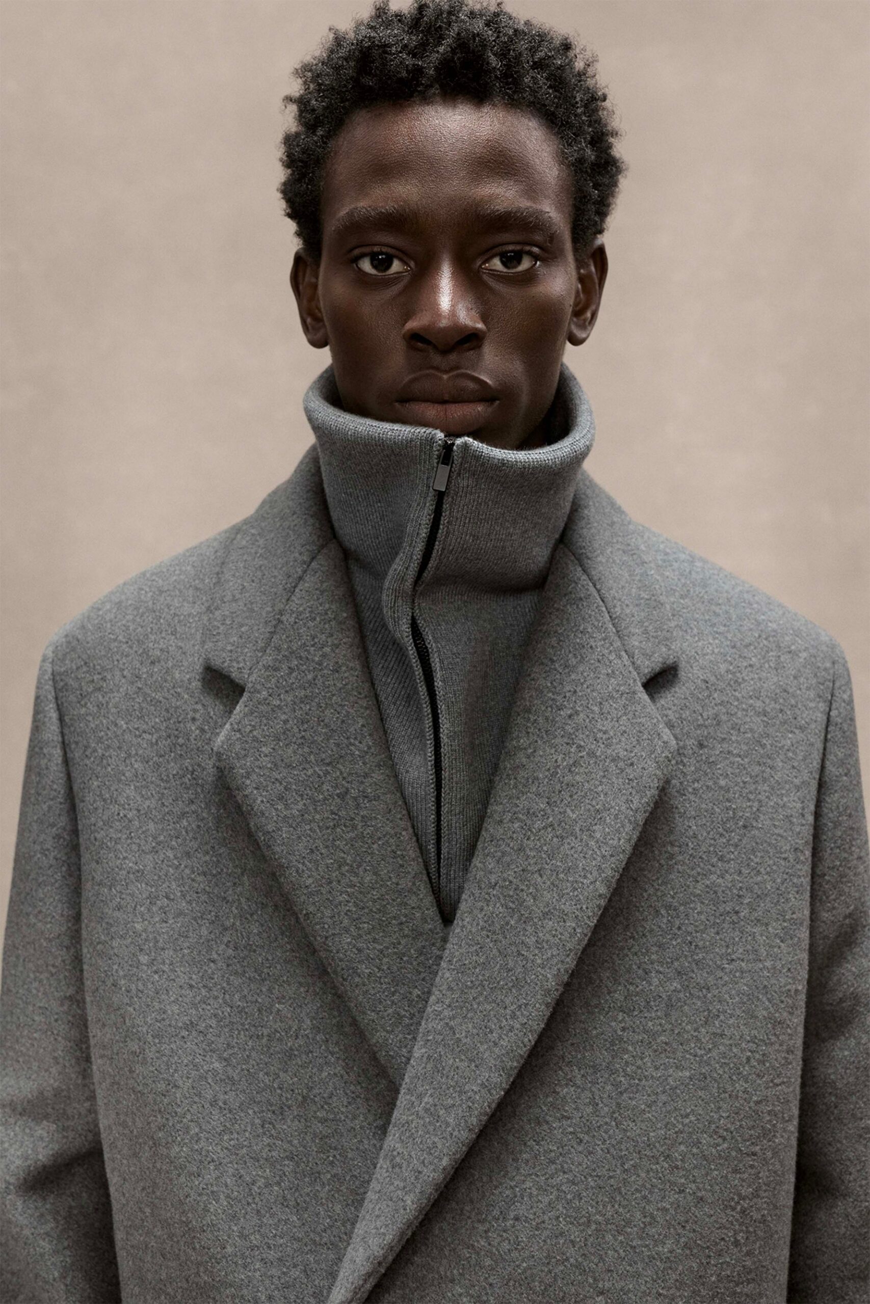 gray wool long-sleeve collared structured coat