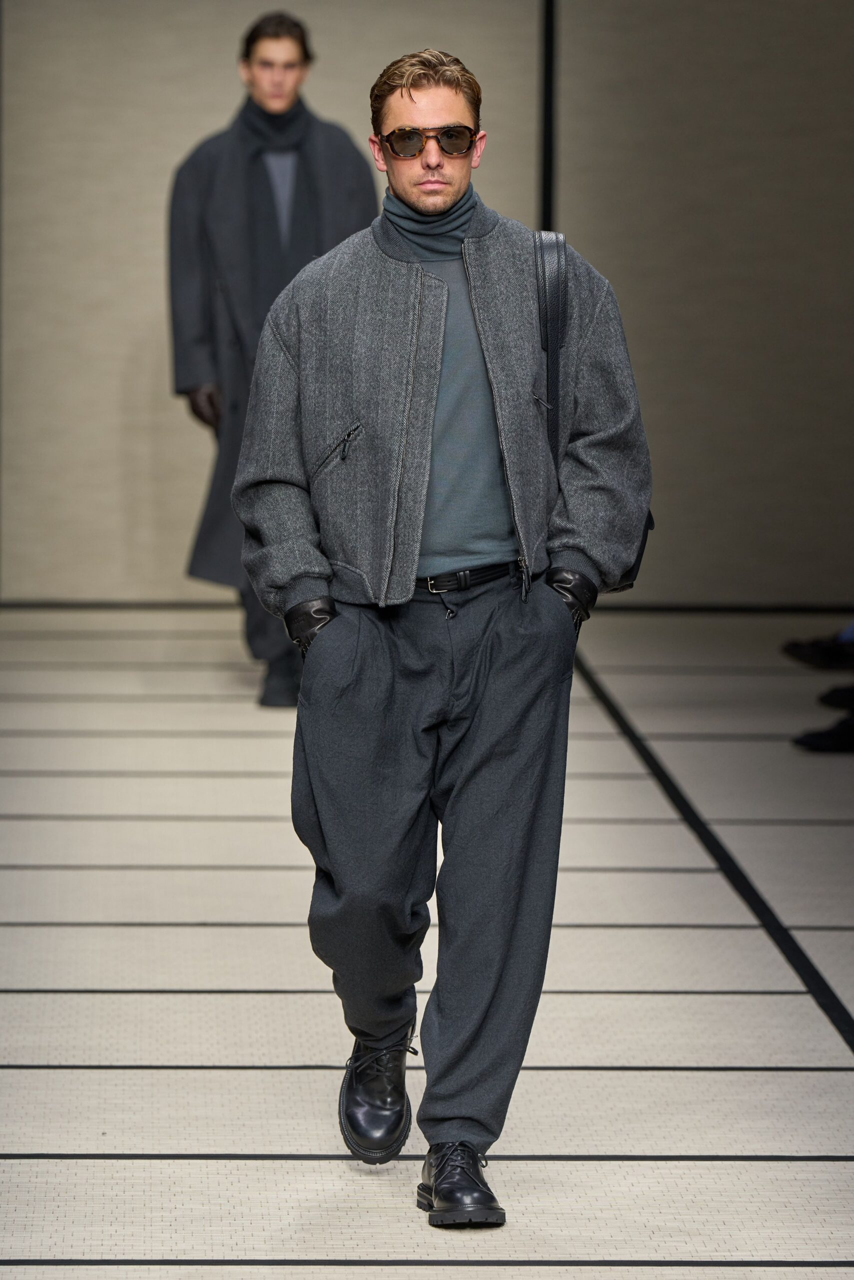 gray wool long-sleeve collared relaxed zippered jacket