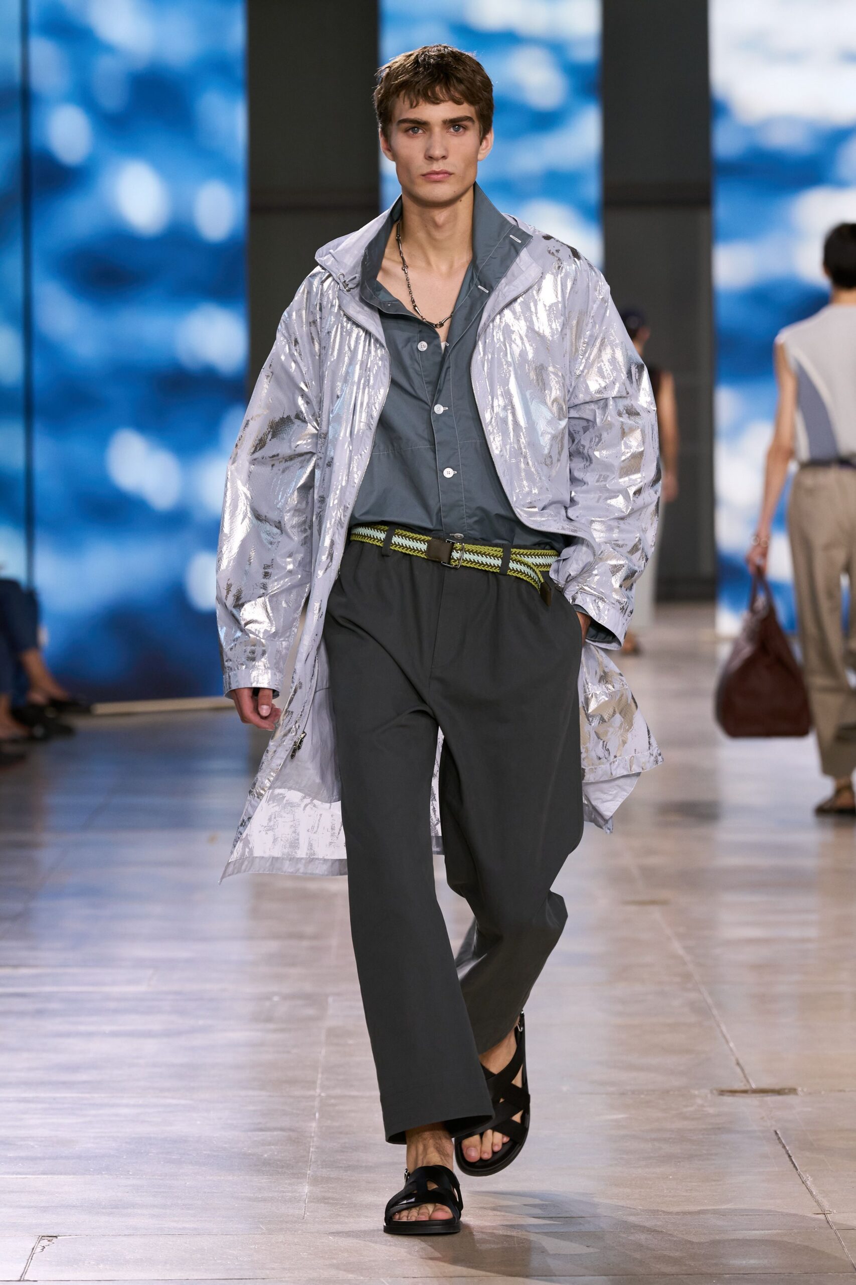 gray vinyl long-sleeve collared relaxed zippered shiny coat