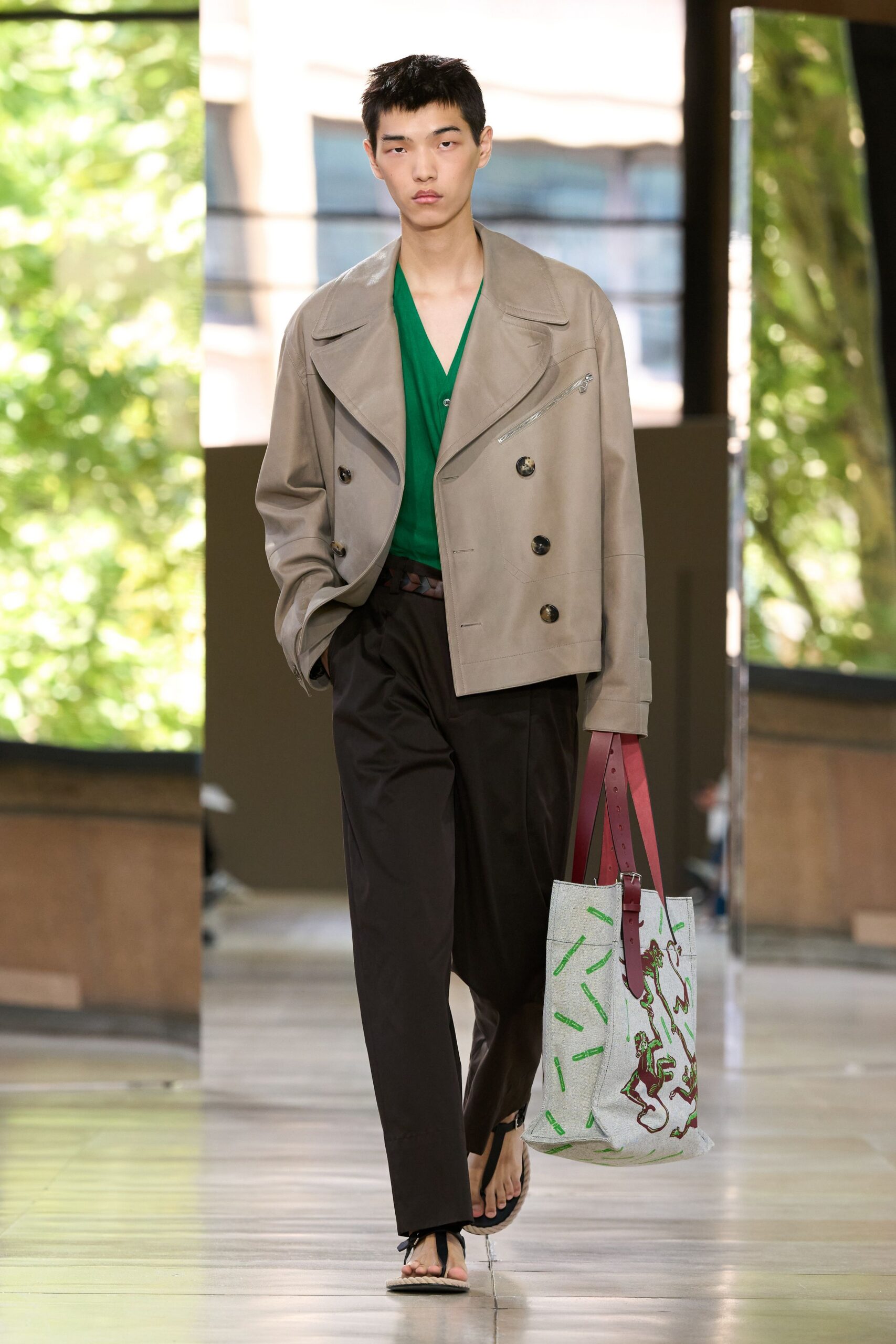 beige cotton long-sleeve collared relaxed buttoned jacket