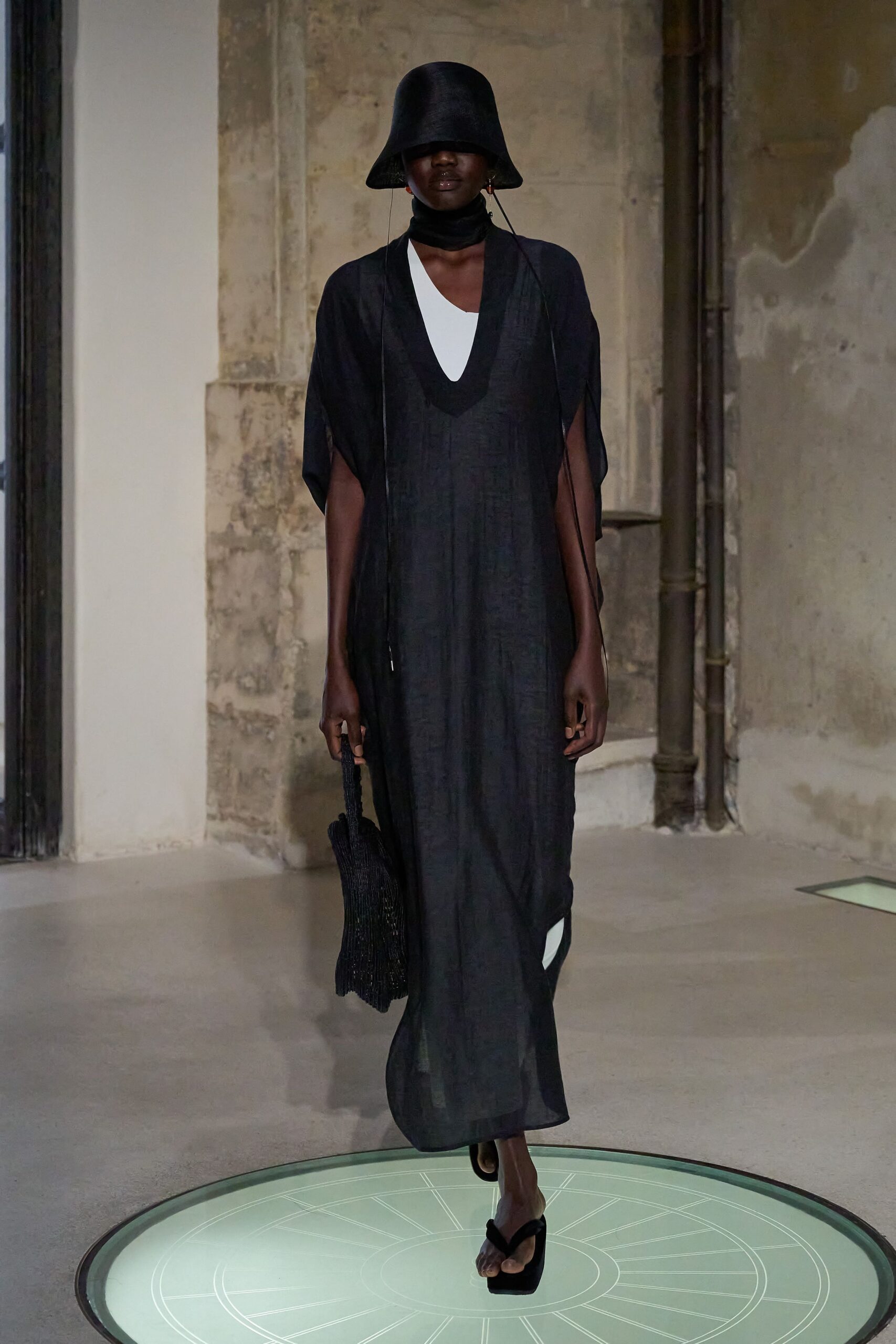 black relaxed maxi dress with accessories