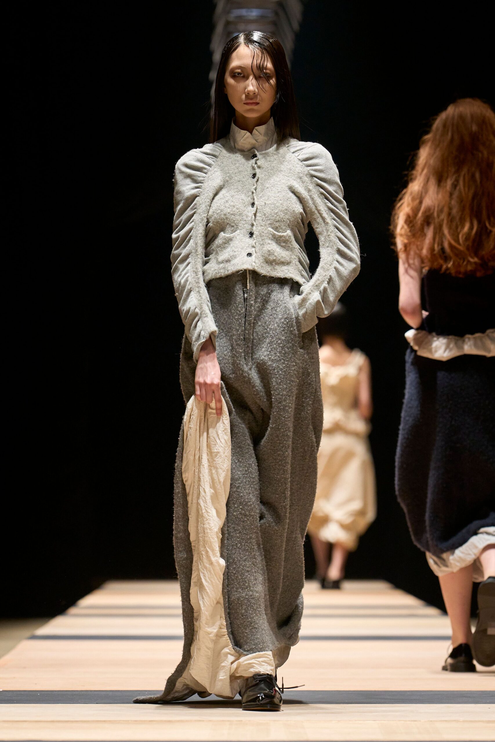 gray wool long-sleeve collared fitted pleated cardigan
