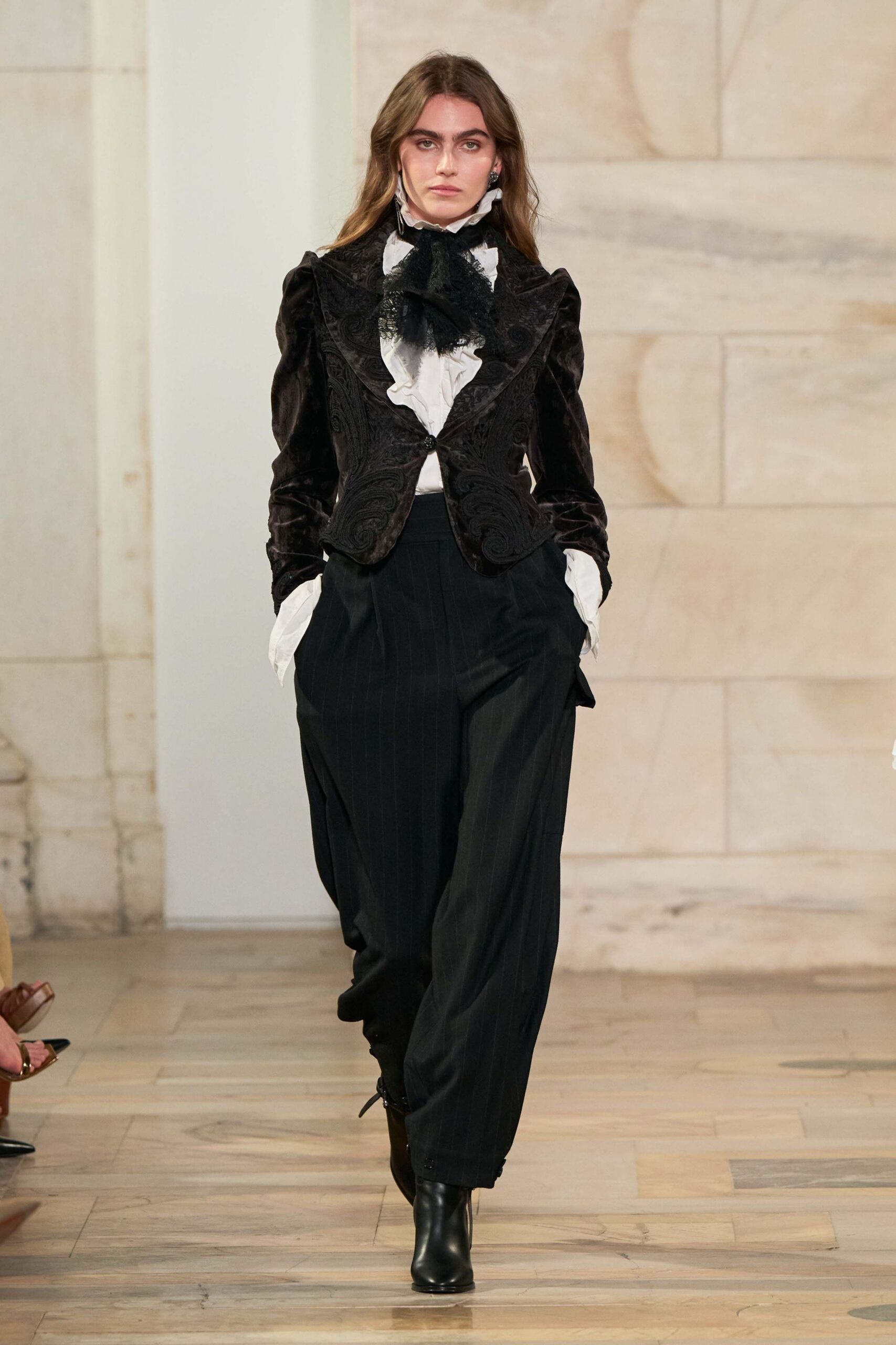 black velvet long-sleeve collared structured embroidered blazer