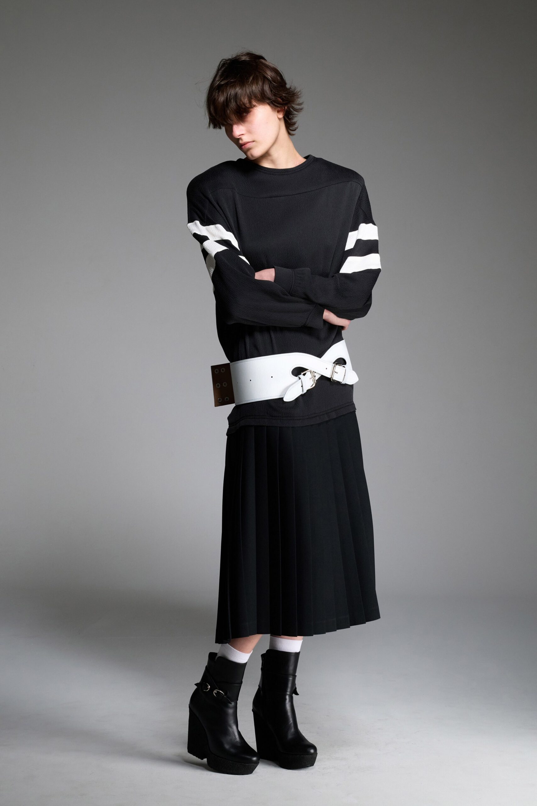 white faux-fur belt
