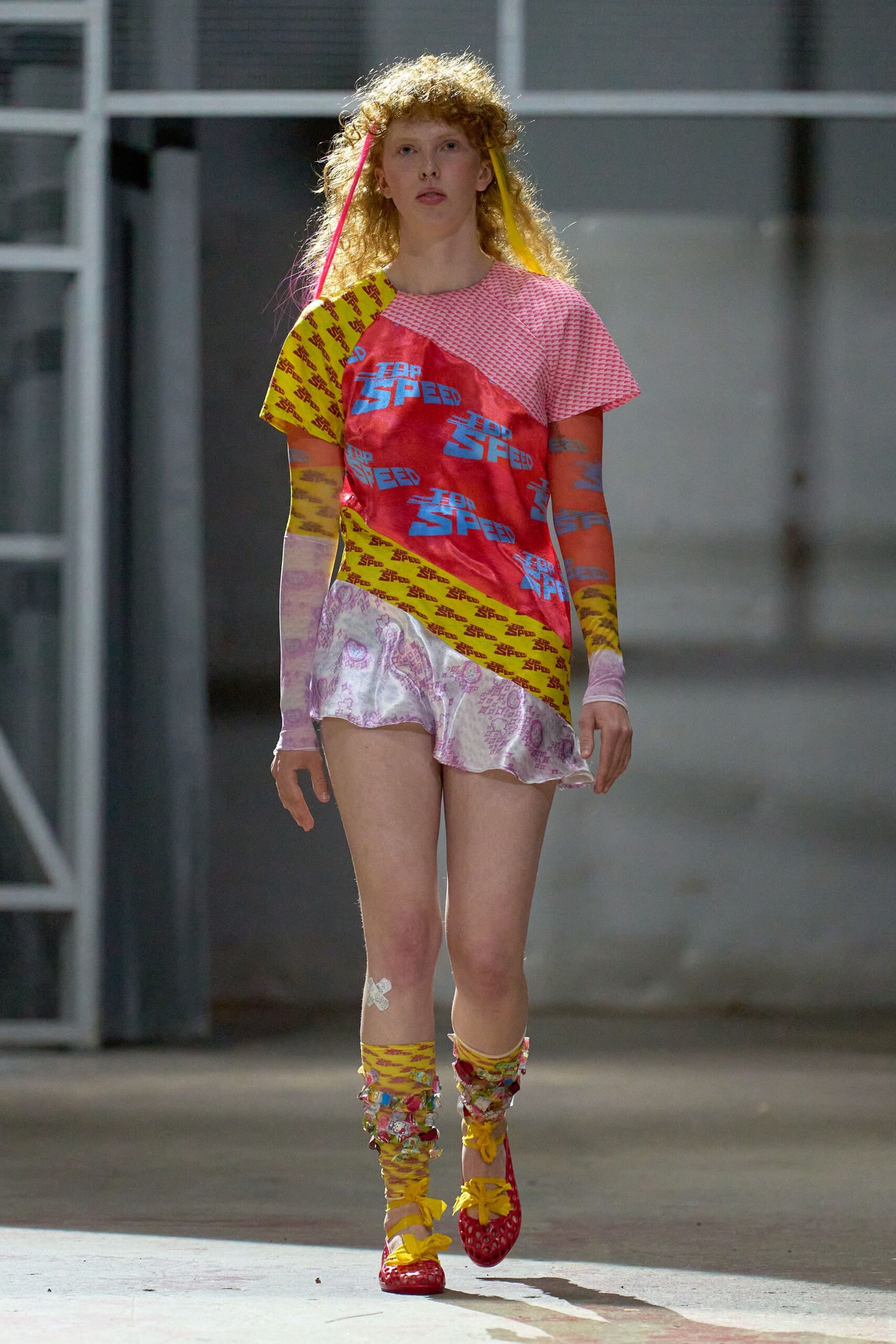 pink cotton relaxed flared short shorts