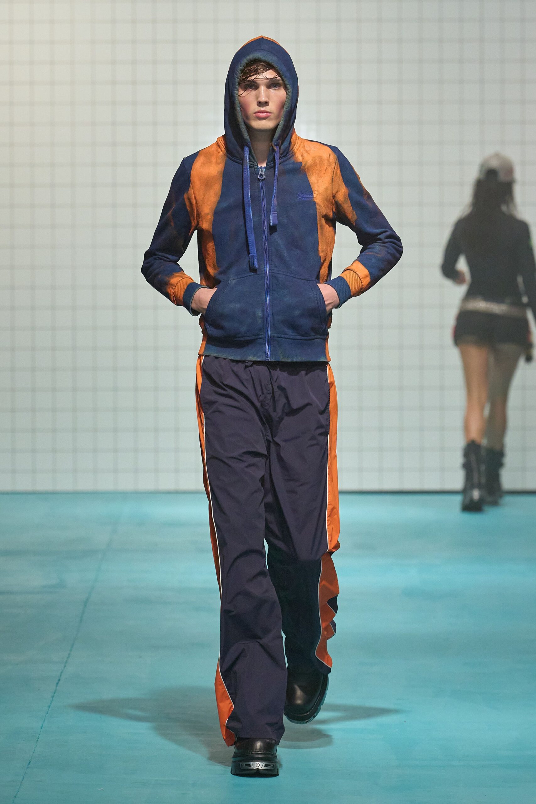 blue cotton long-sleeve hooded relaxed hoodie