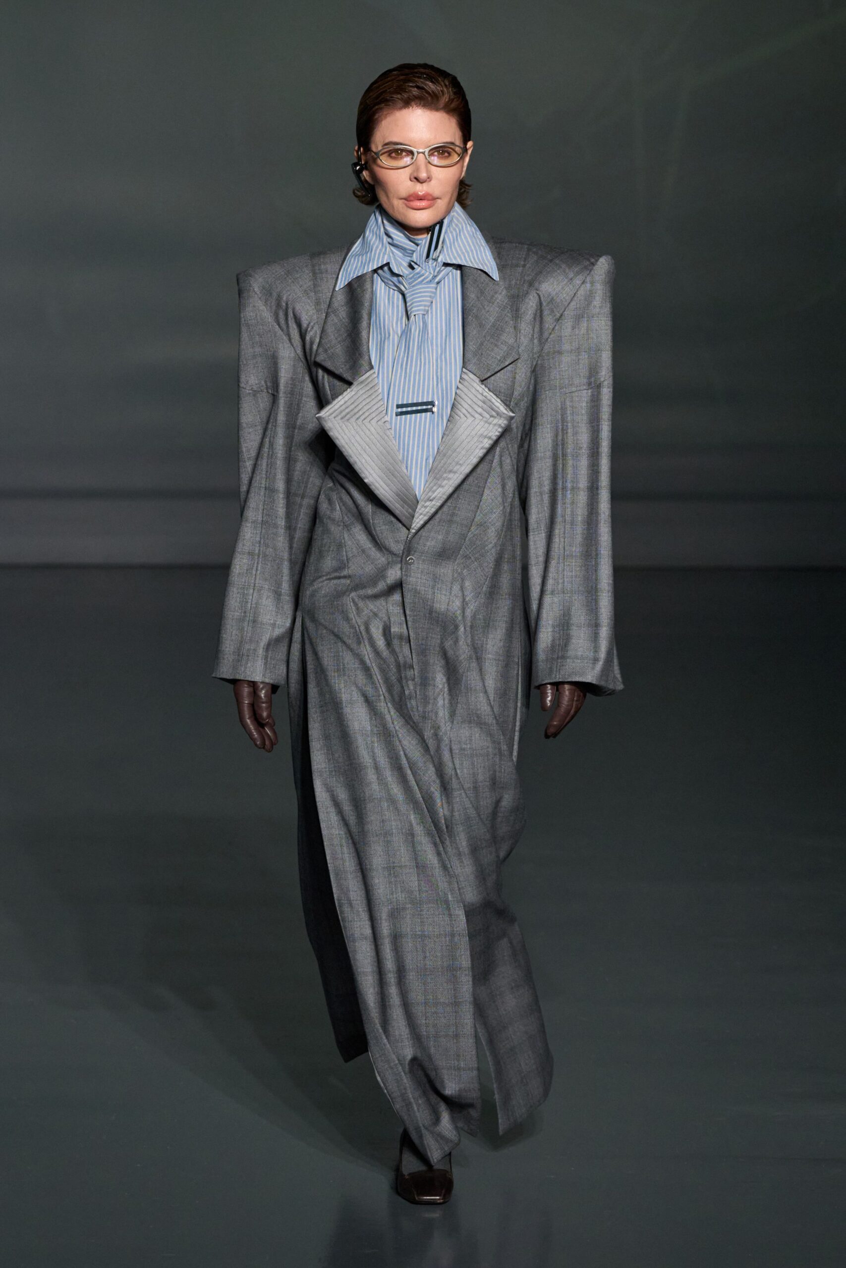 gray wool long-sleeve collared relaxed buttoned pleated gown