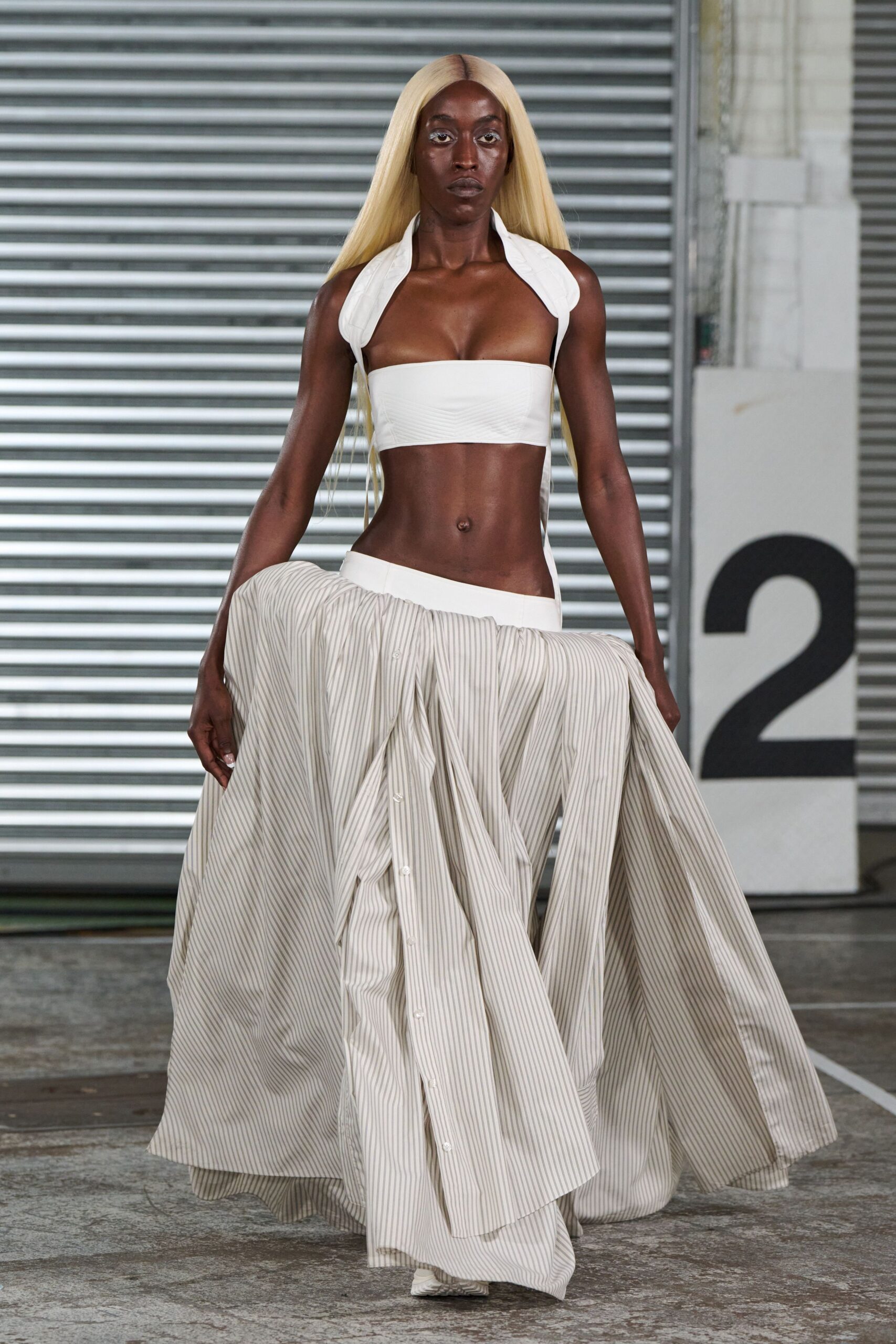 white cotton sleeveless strapless fitted top