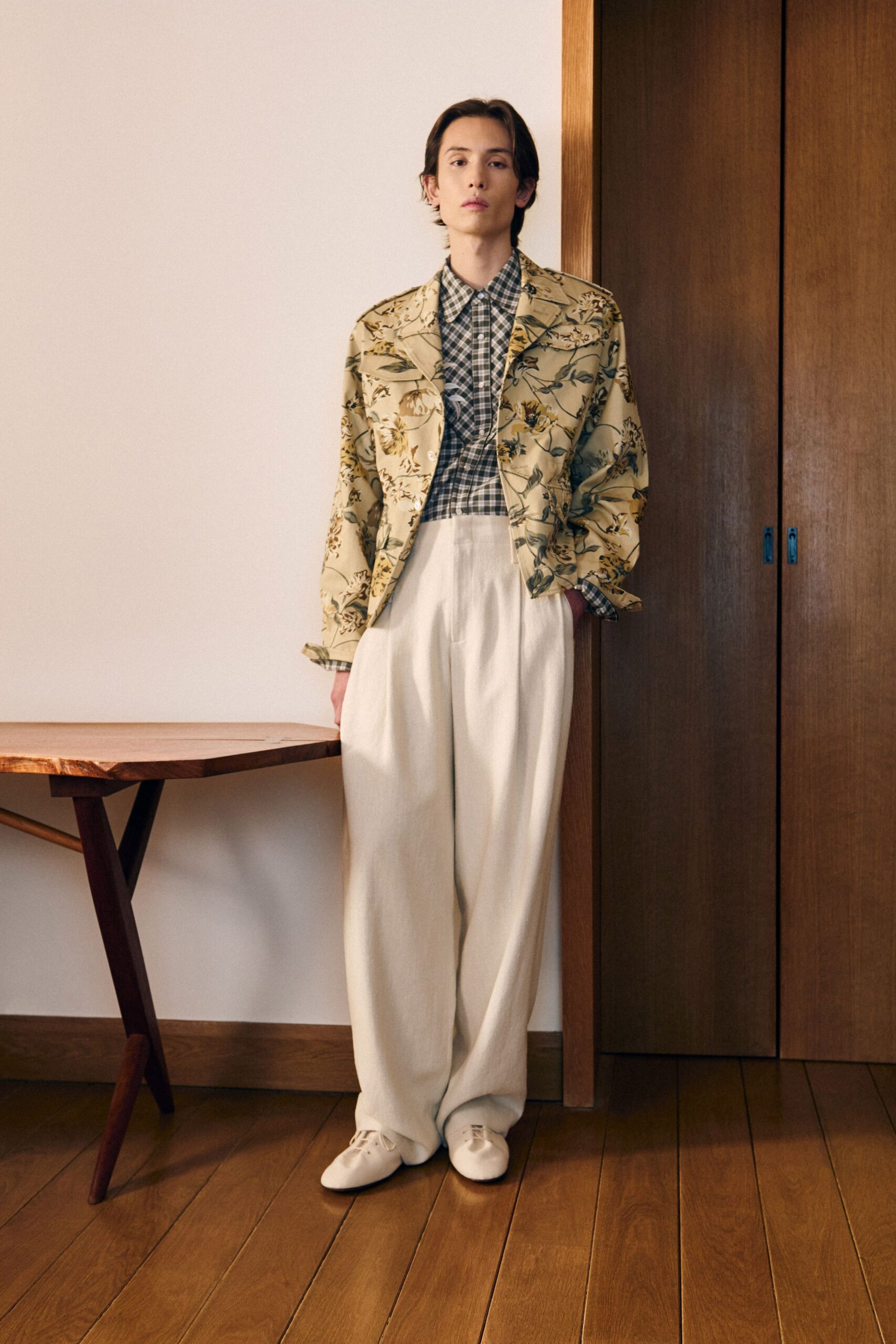 beige cotton long-sleeve collared relaxed printed jacket