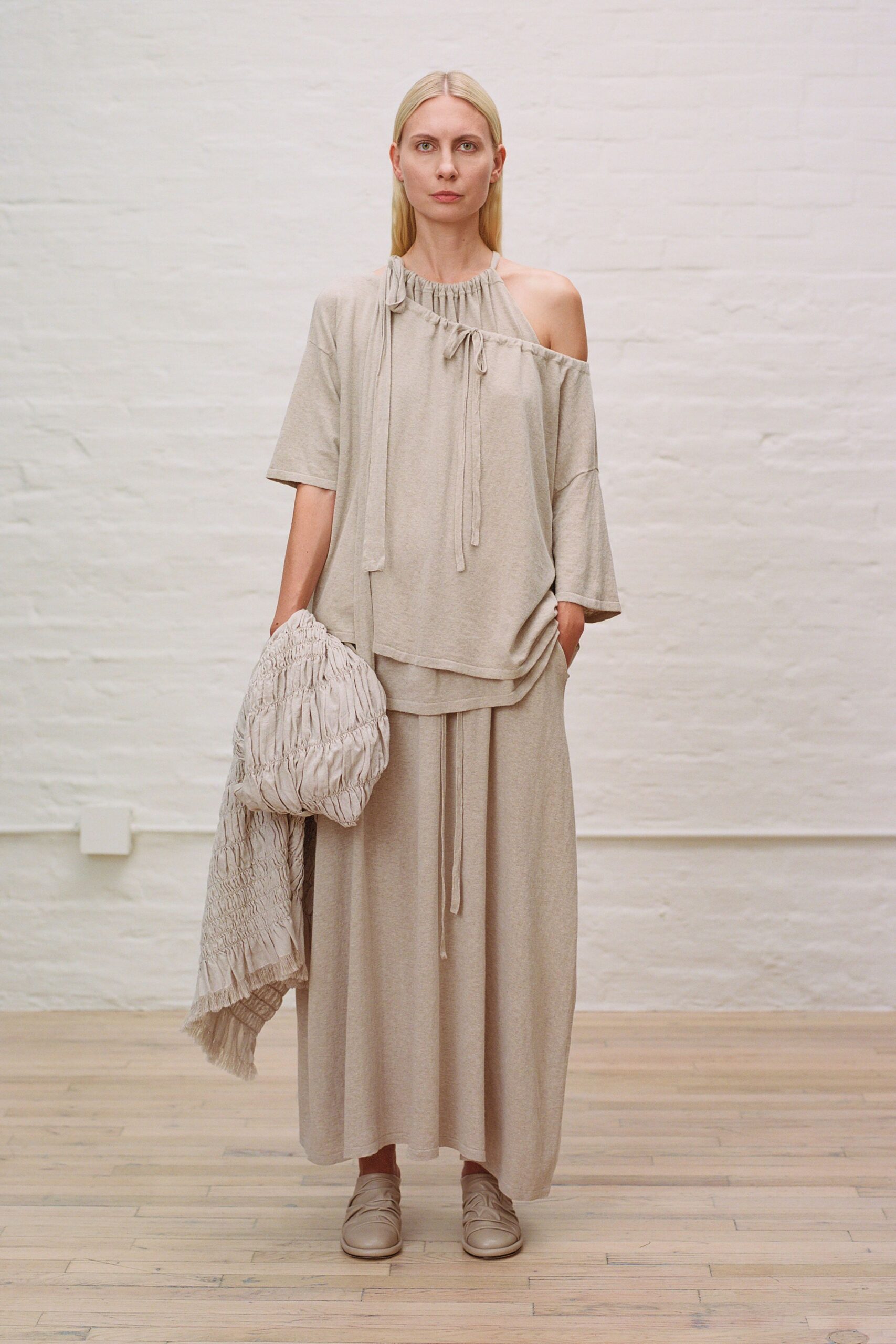 beige cotton short-sleeve off-shoulder relaxed ruffled top