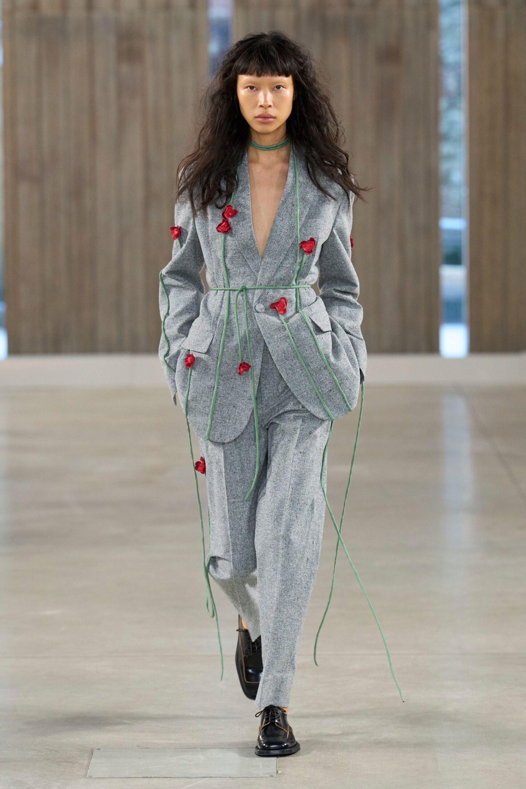 gray wool long-sleeve v-neck tailored buttoned embroidered suit