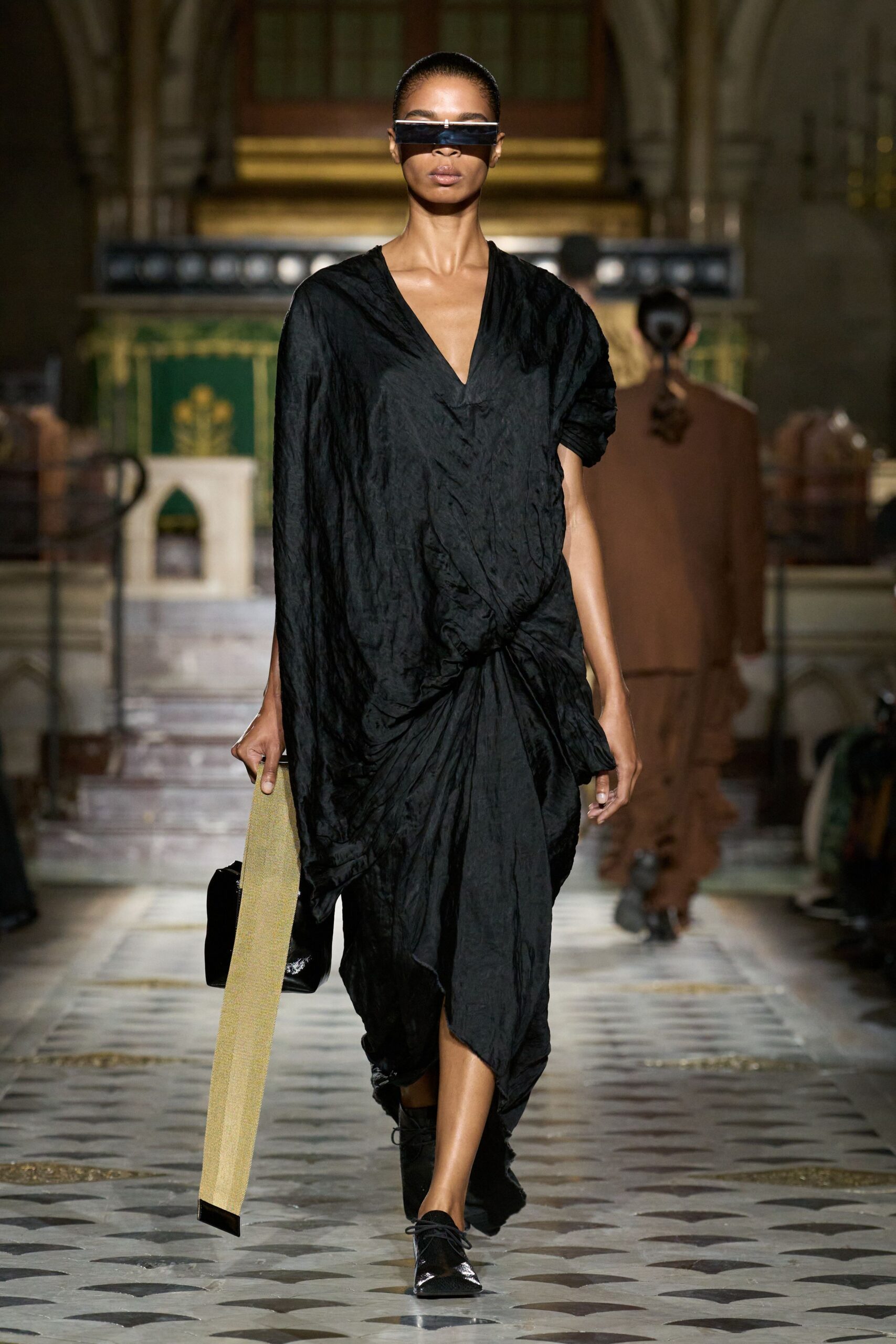 black relaxed sleeveless dress
