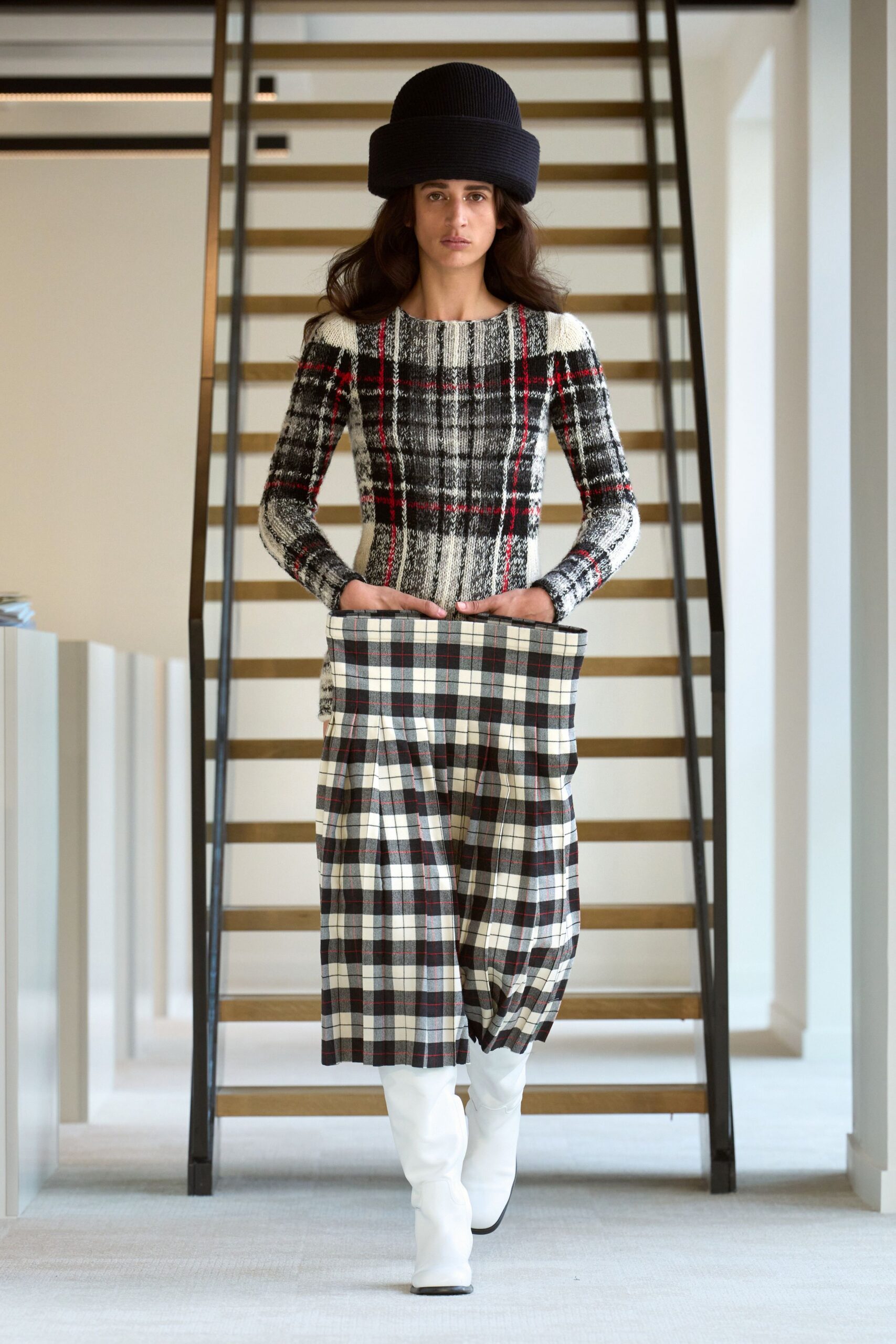 black wool long-sleeve collared fitted checked top