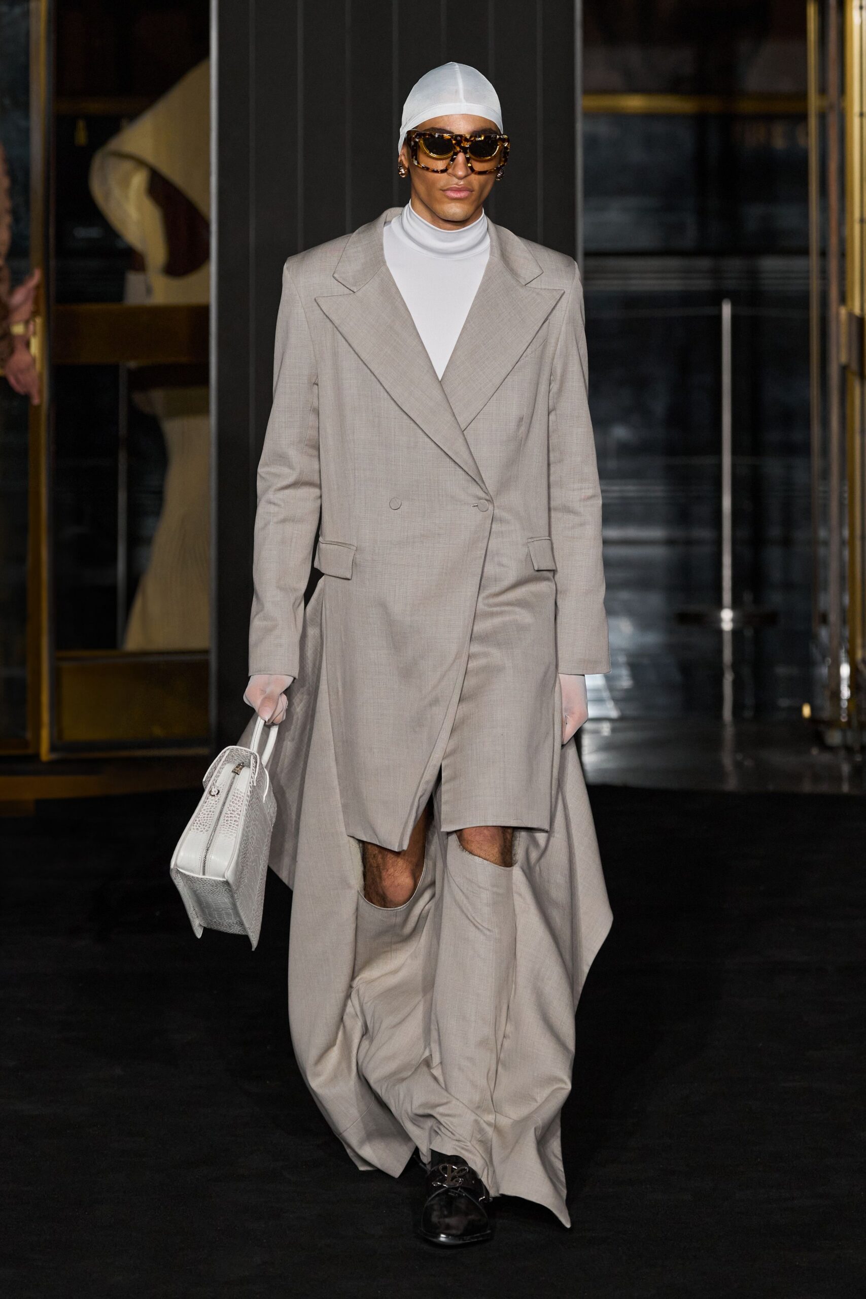 beige cotton long-sleeve collared structured buttoned coat