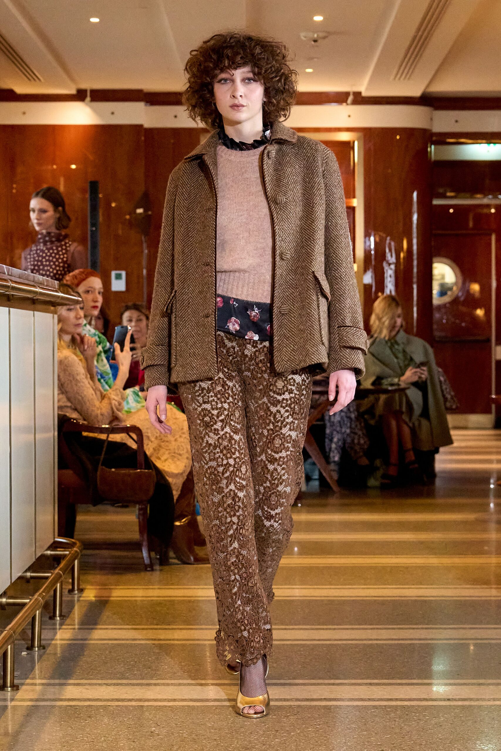 brown wool long-sleeve collared relaxed textured jacket