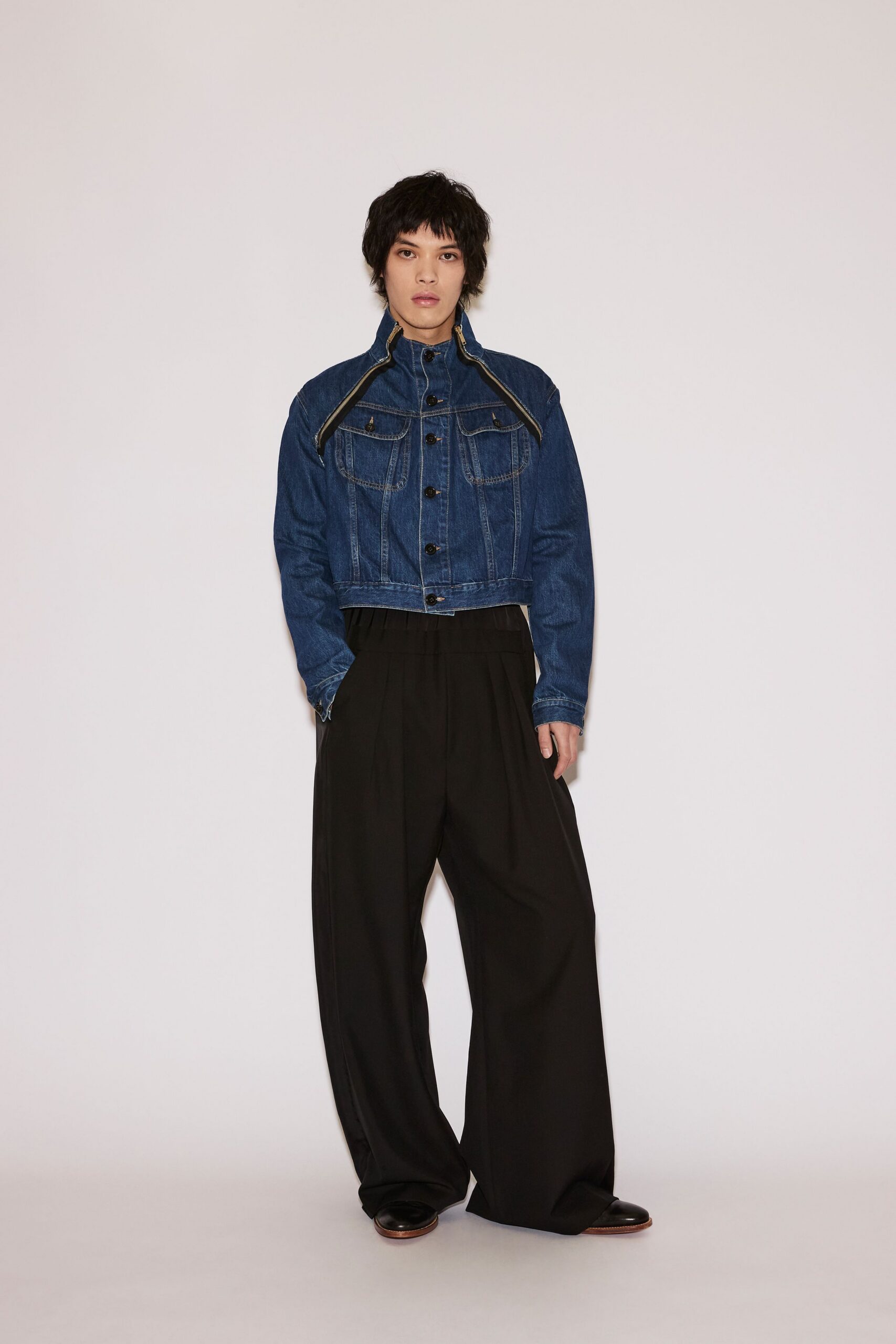 blue denim long-sleeve collared relaxed buttoned cropped jacket