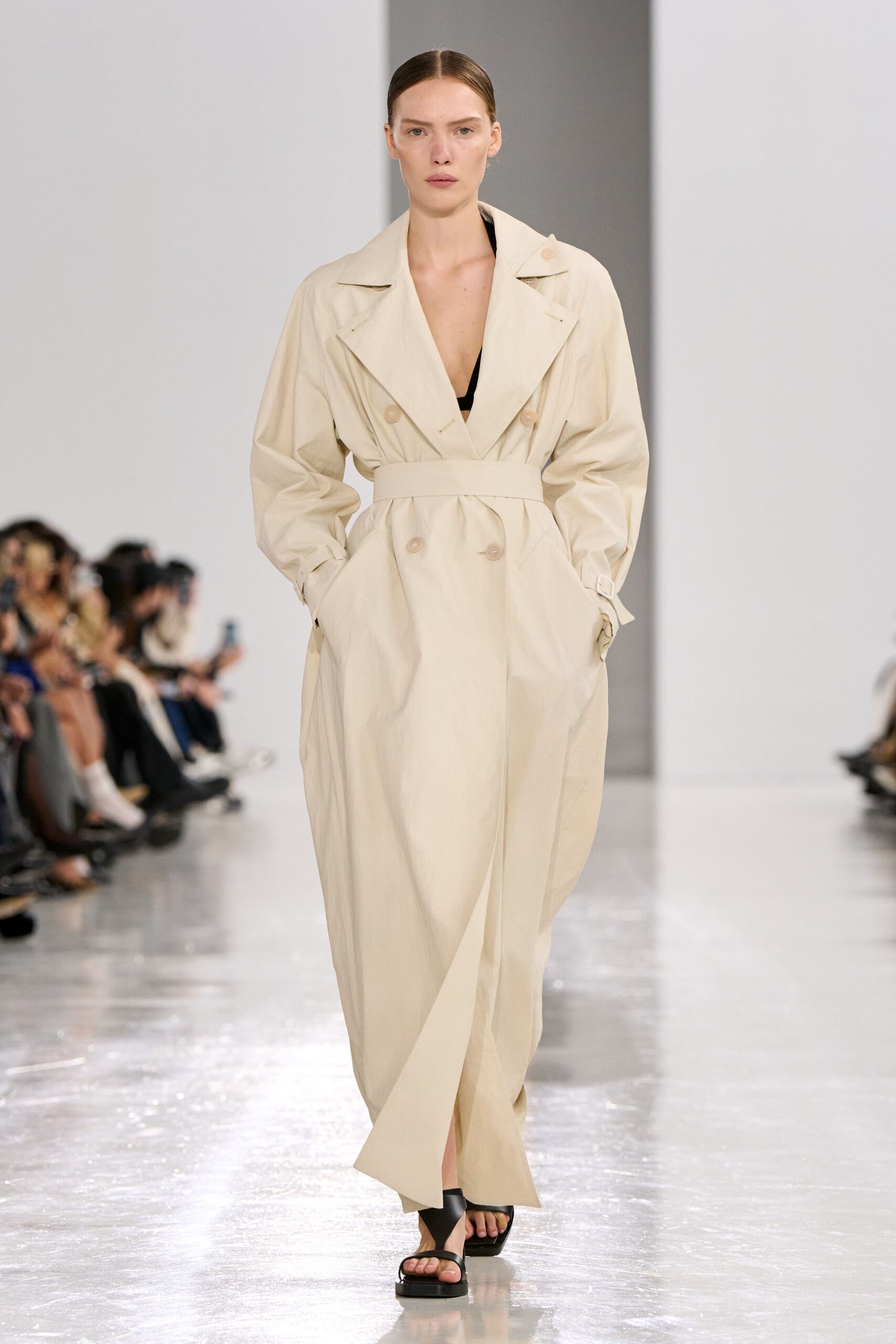 beige cotton long-sleeve collared relaxed belted pockets trench