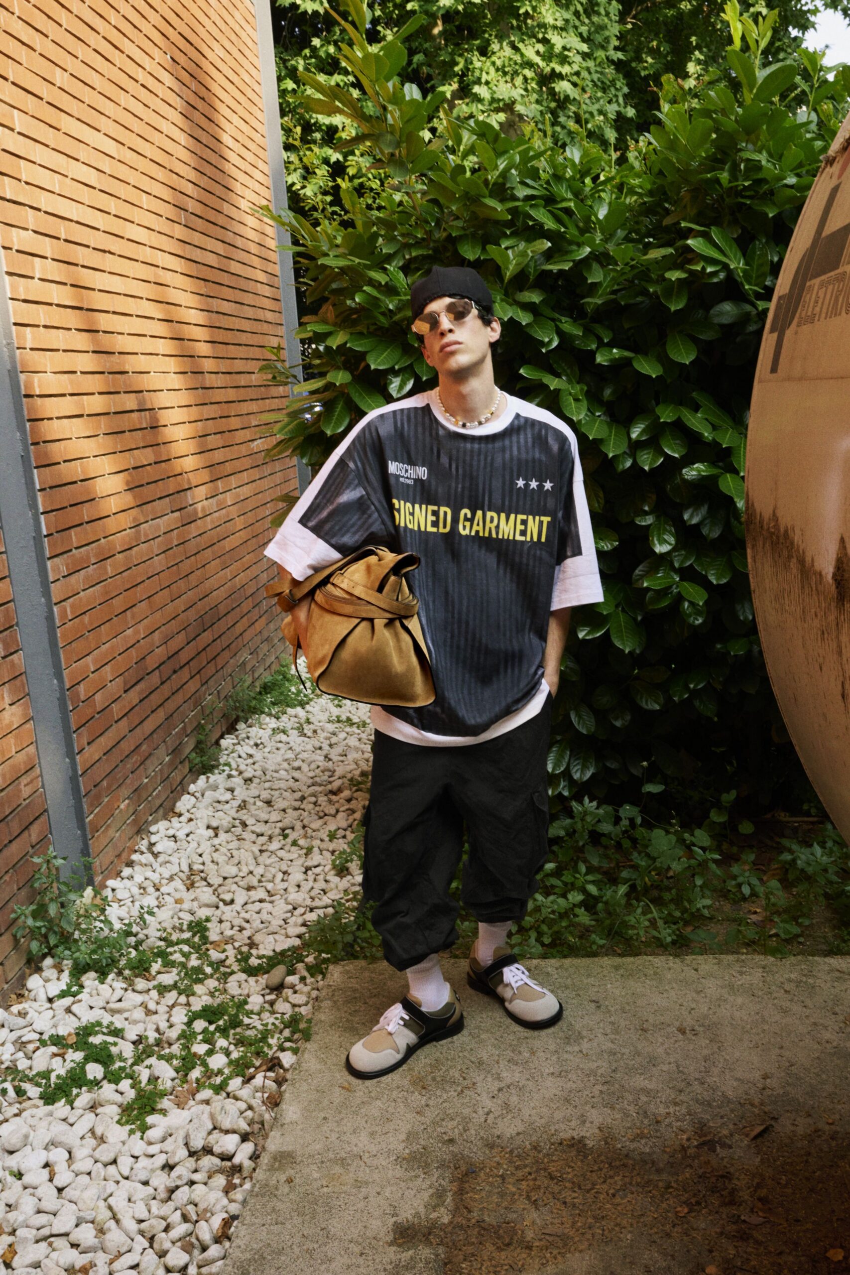 black relaxed t-shirt with cargo pants