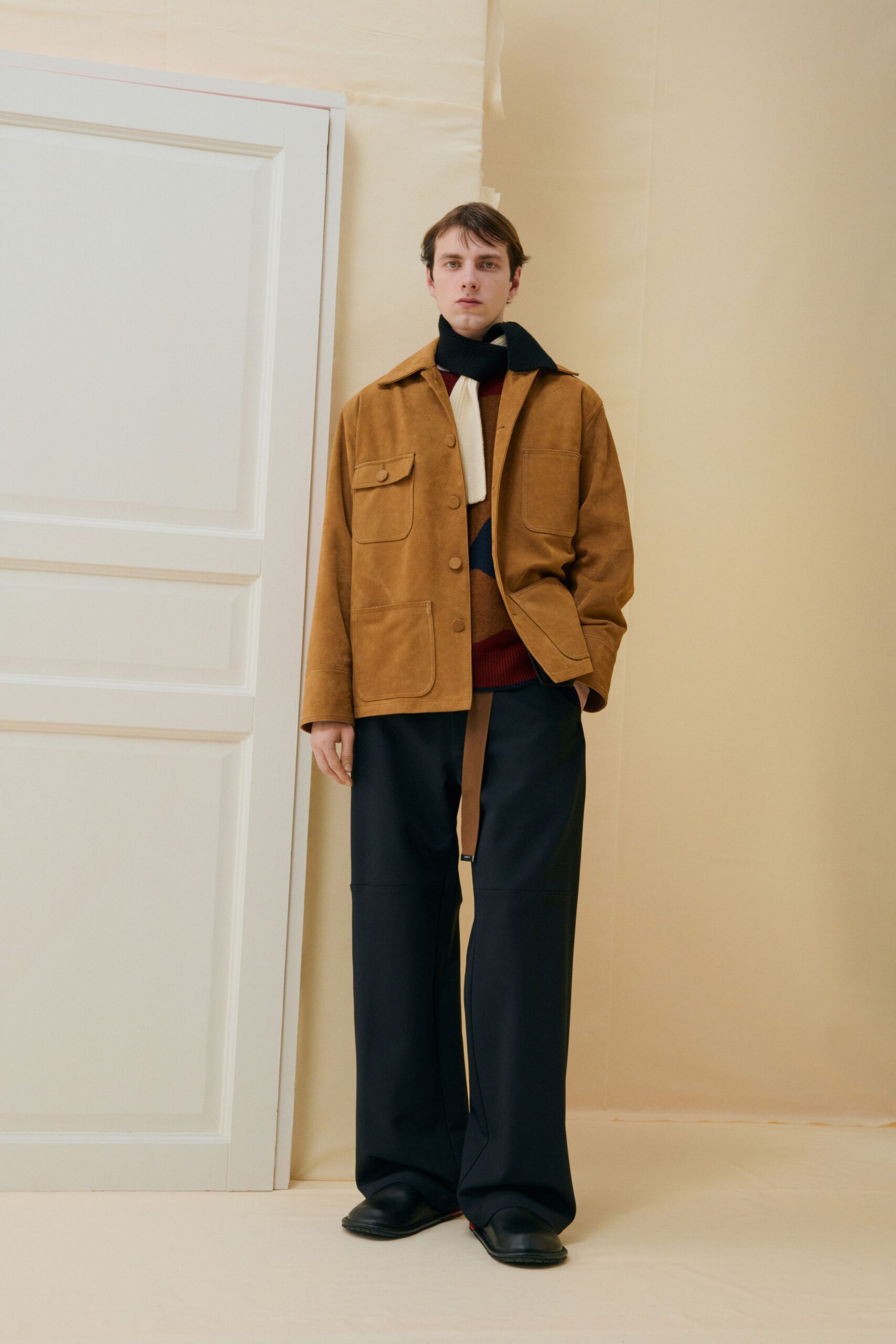 brown suede long-sleeve collared relaxed buttoned pockets jacket