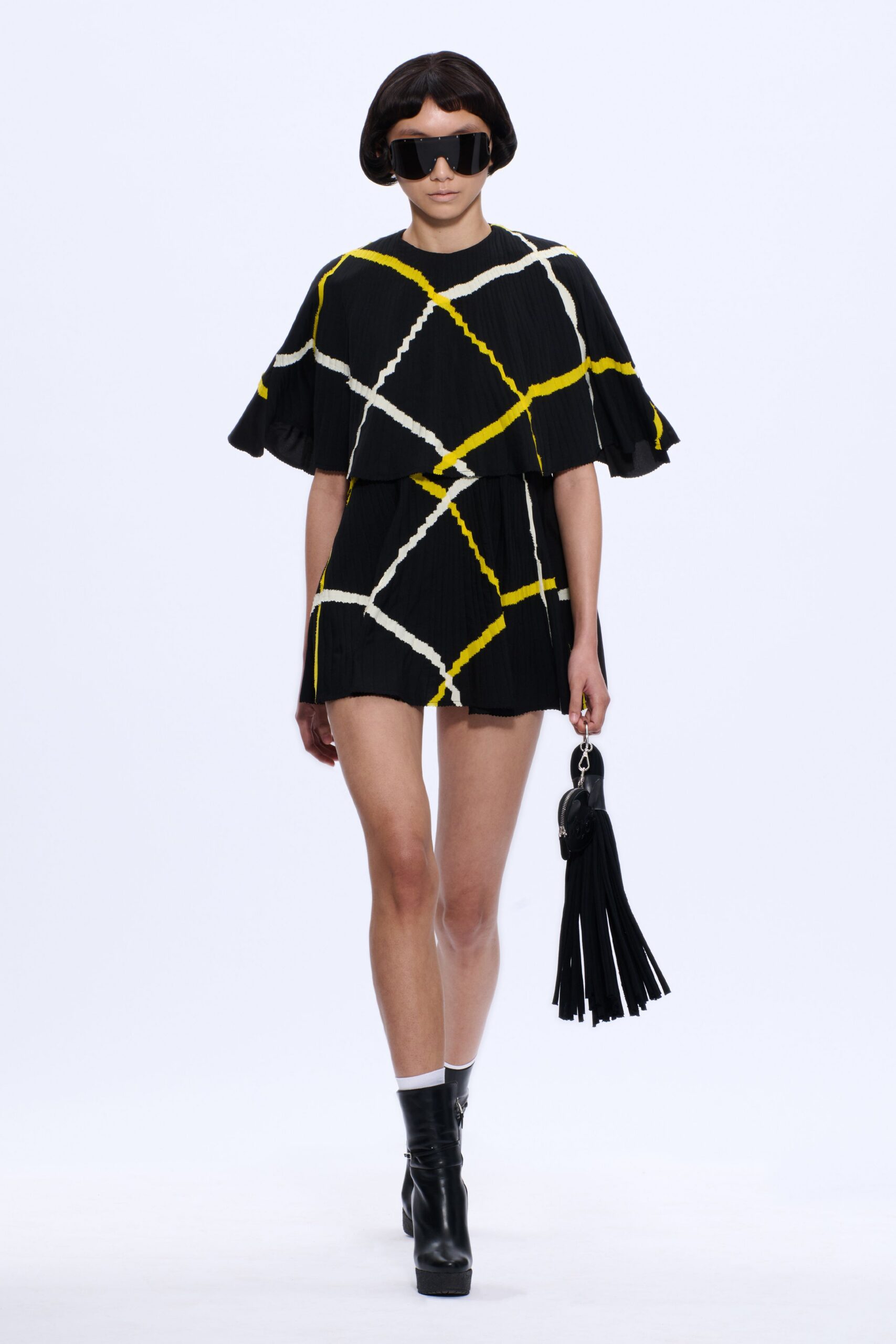 black cotton short-sleeve collared fitted pleated color-blocked dress