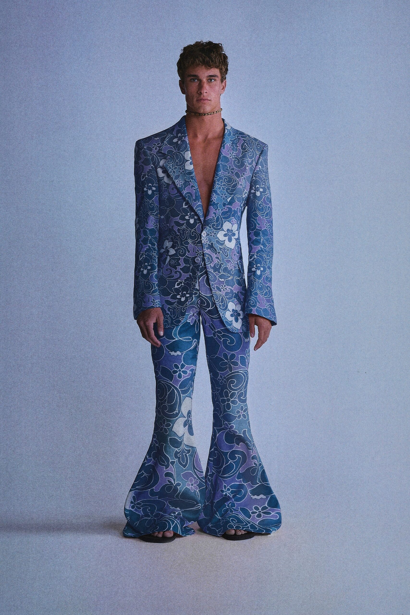 blue printed fitted suit