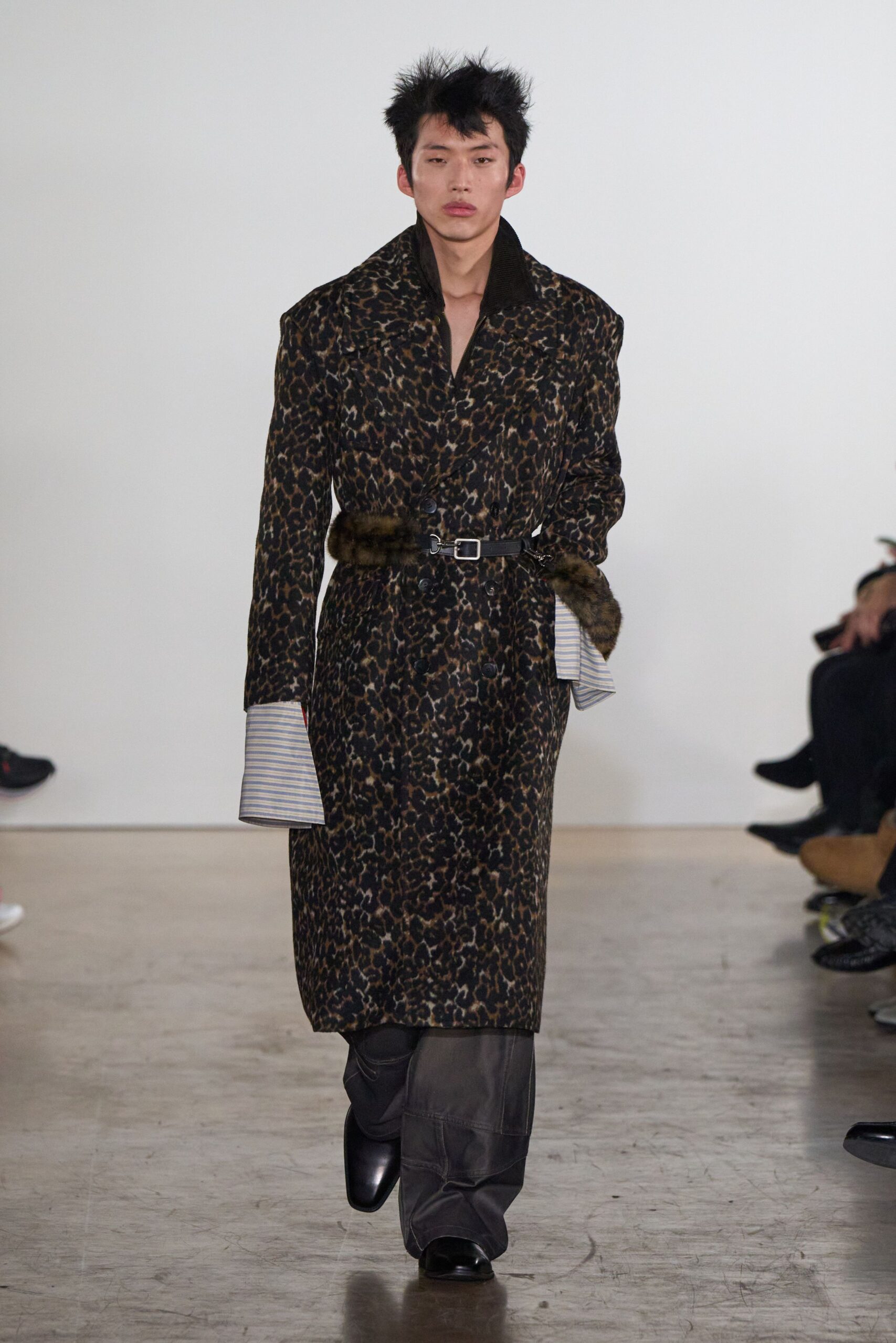 brown fur long-sleeve collared relaxed animal-print belted coat
