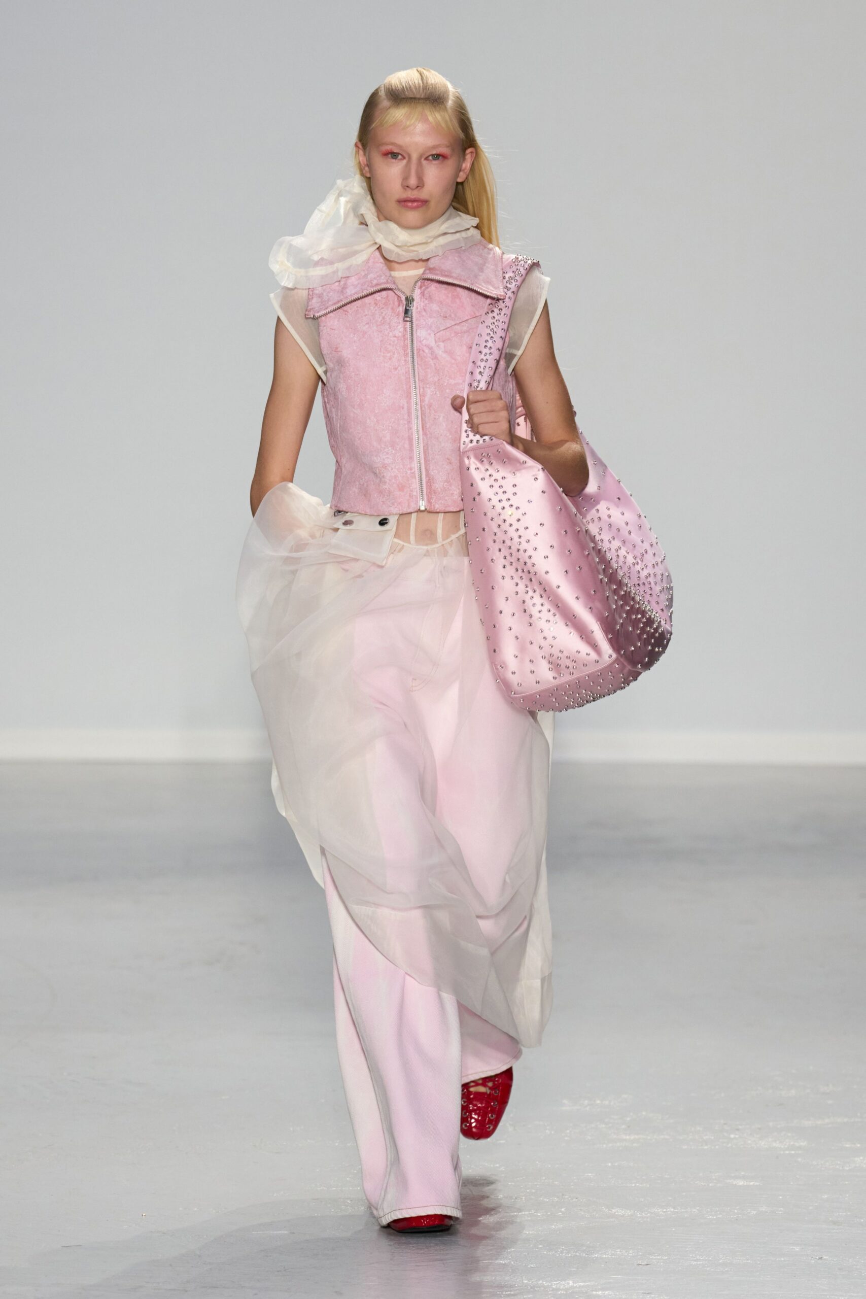 pink suede sleeveless collared fitted zippered vest