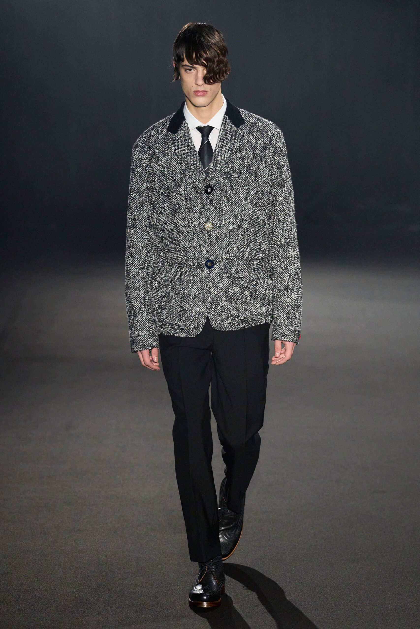 black wool long-sleeve collared relaxed buttoned layered jacket