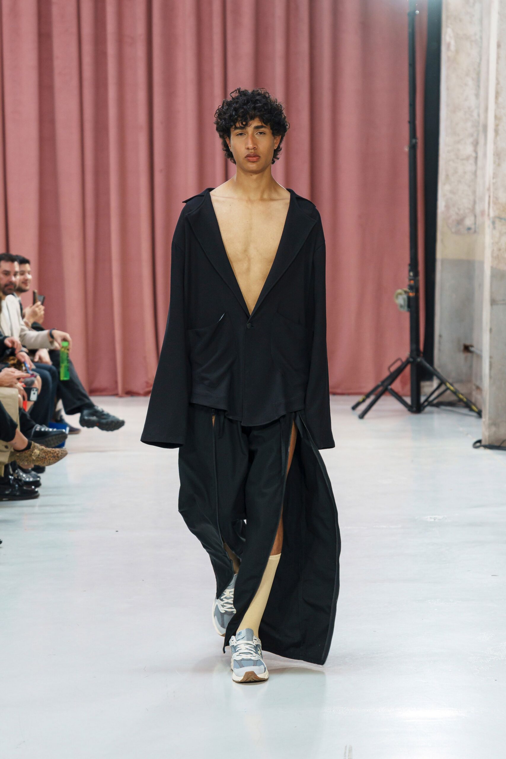 black cotton long-sleeve collared relaxed draped jacket