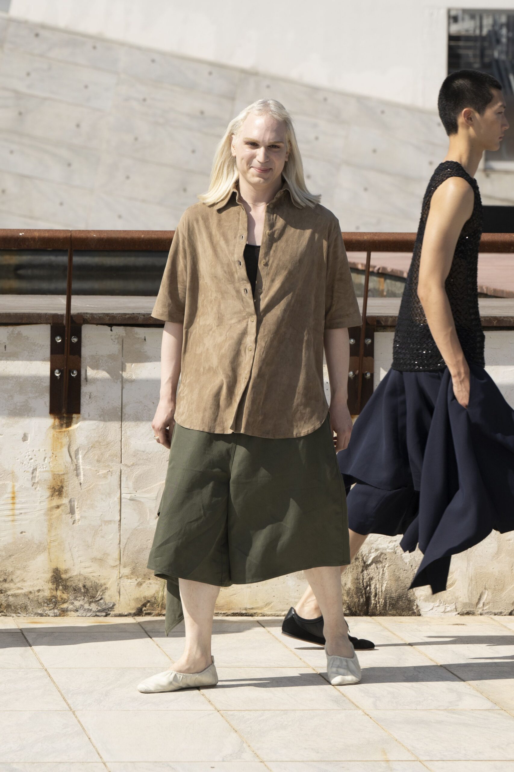 brown relaxed shirt green skirt
