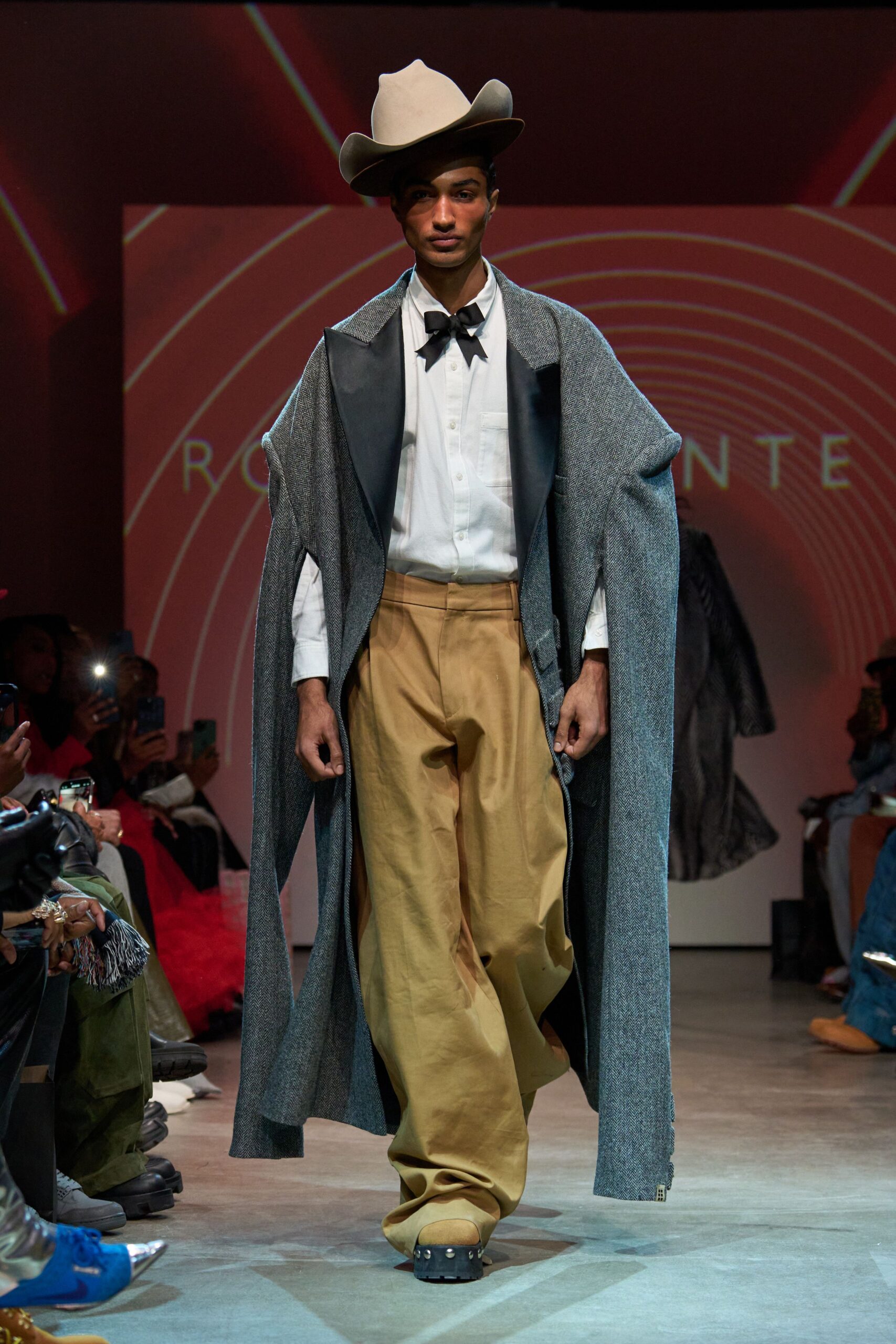 gray wool long-sleeve collared relaxed draped coat