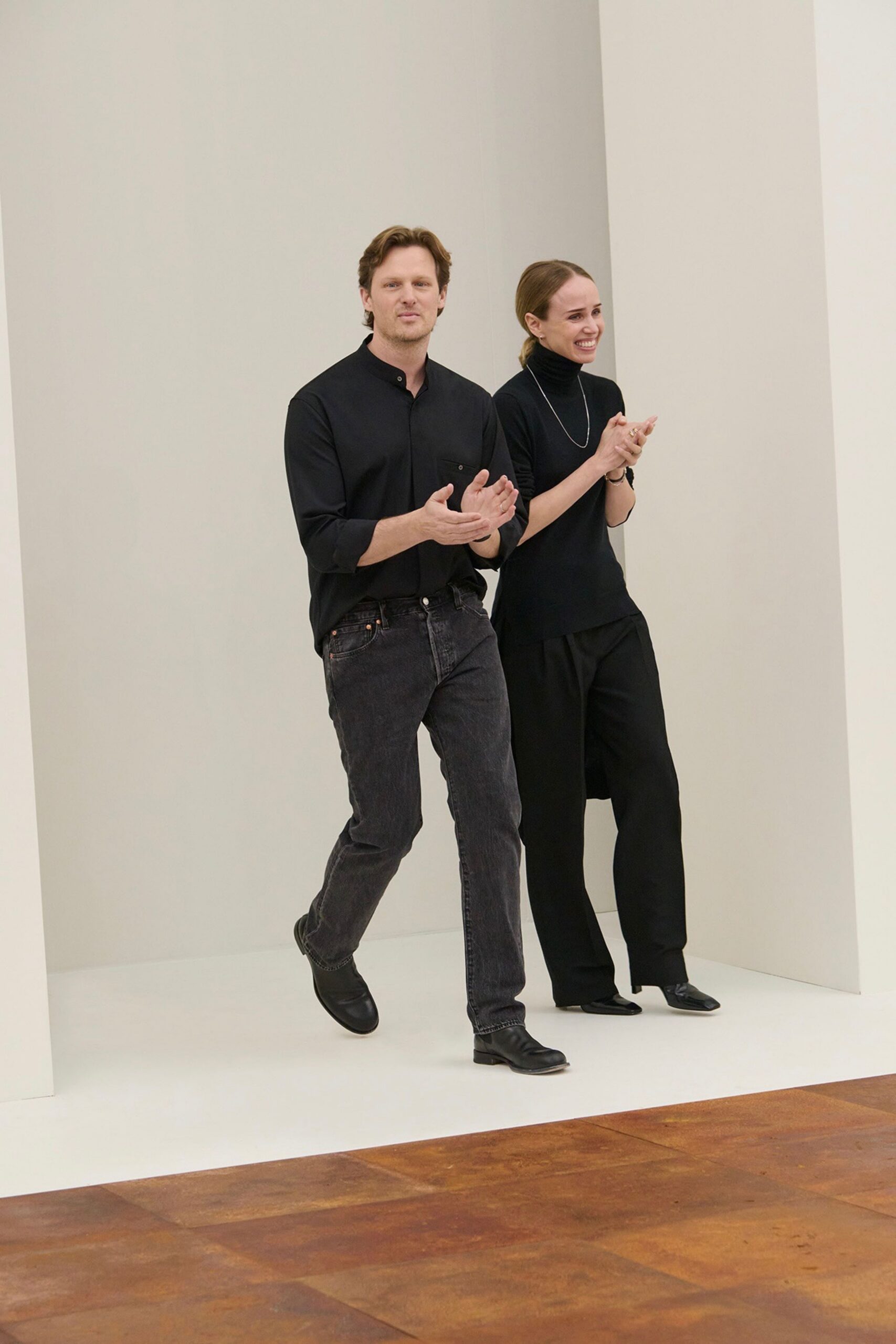 black shirt and pants outfit