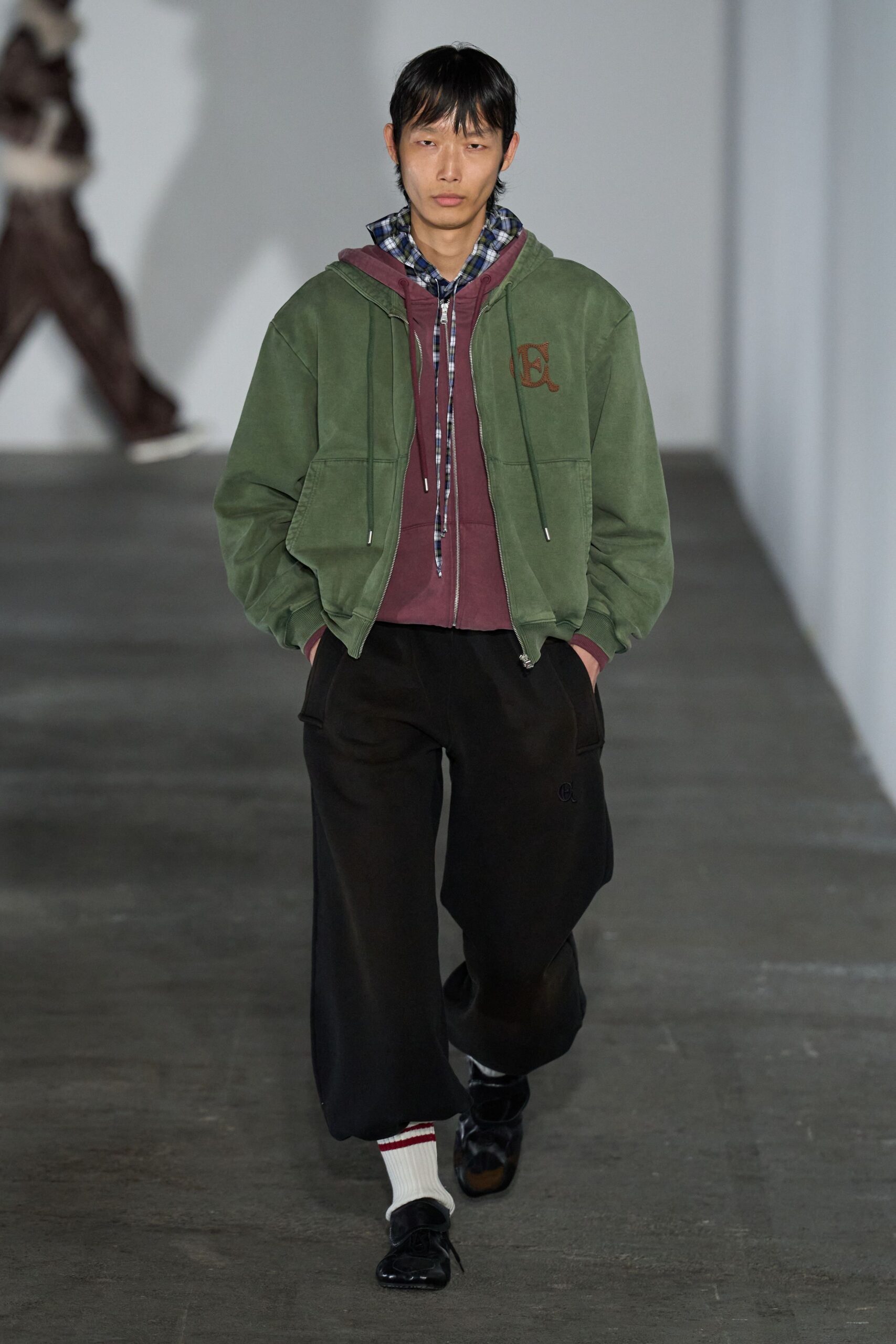 green suede long-sleeve collared fitted jacket