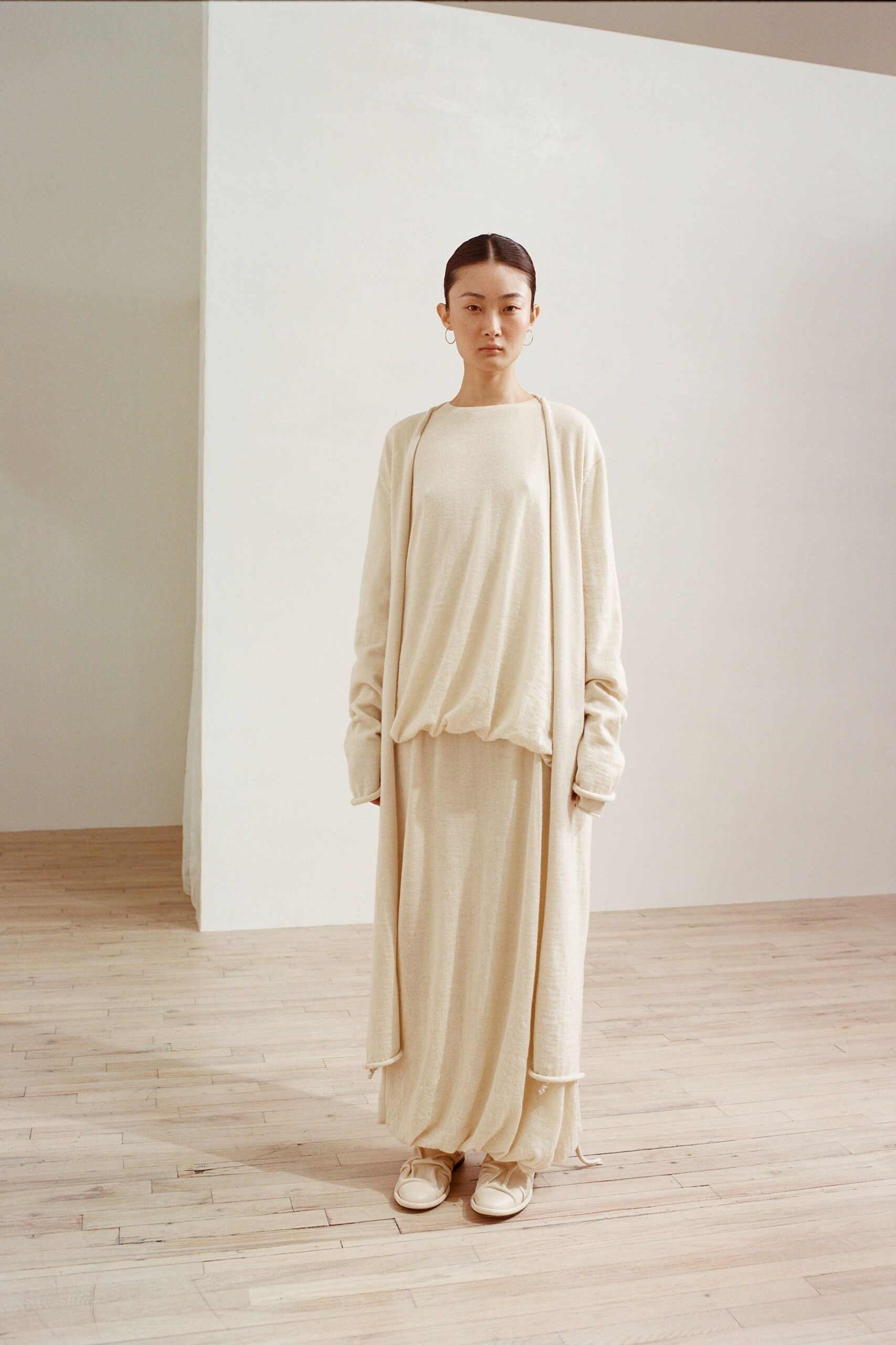 beige cotton long-sleeve relaxed draped cardigan