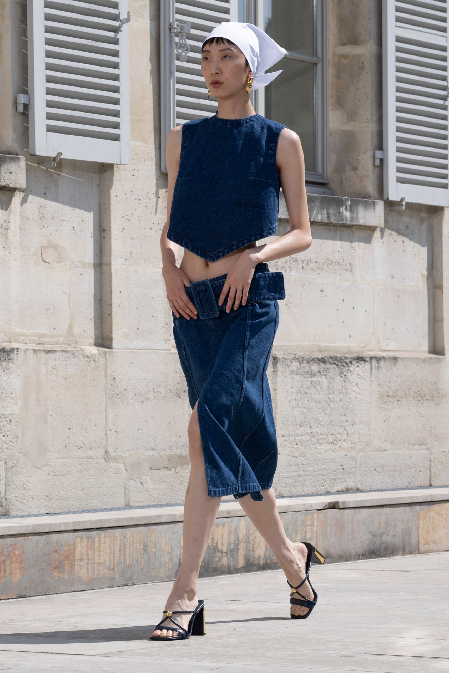 blue denim sleeveless high-neck fitted cropped top