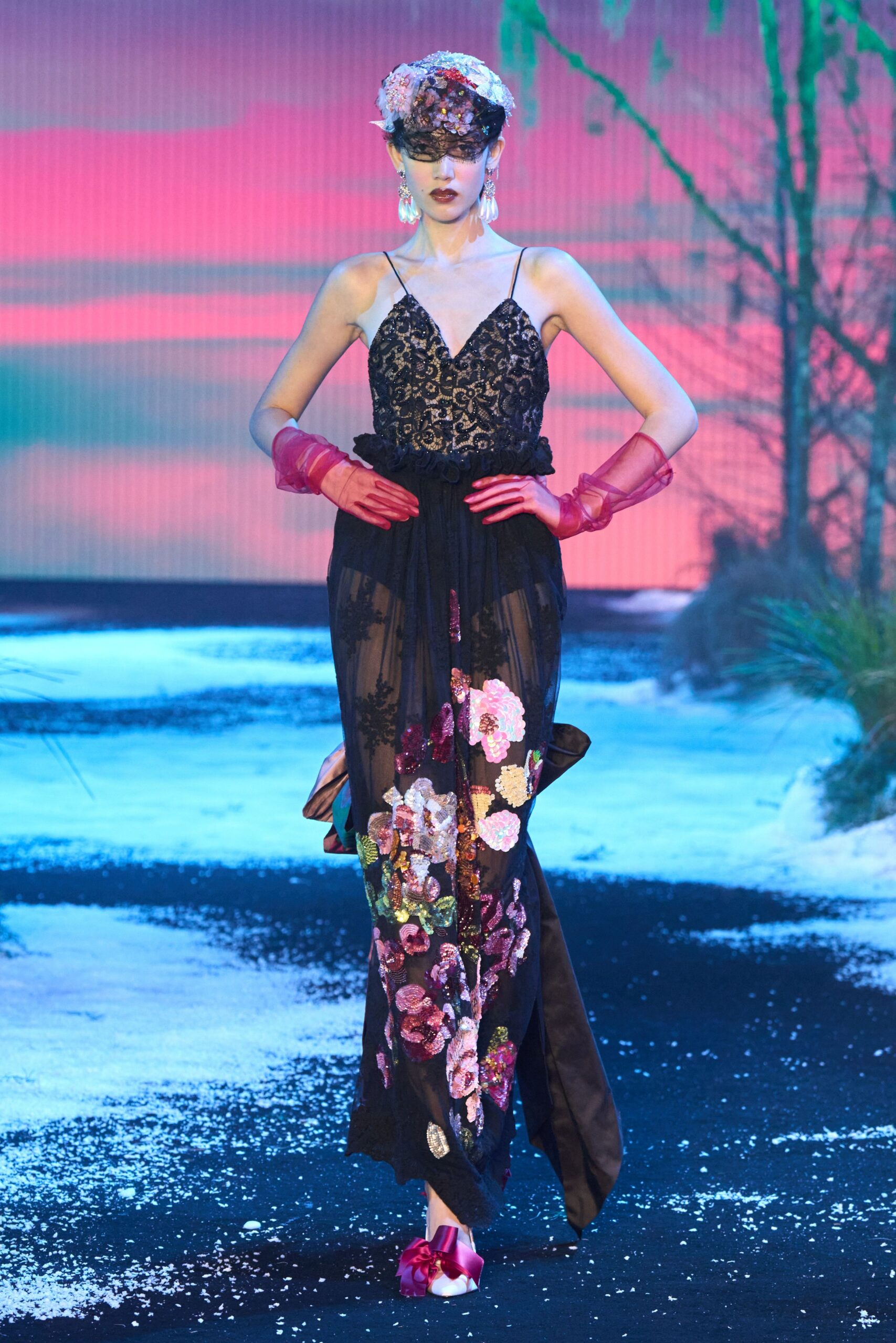 black lace sleeveless v-neck fitted floral embroidered gown