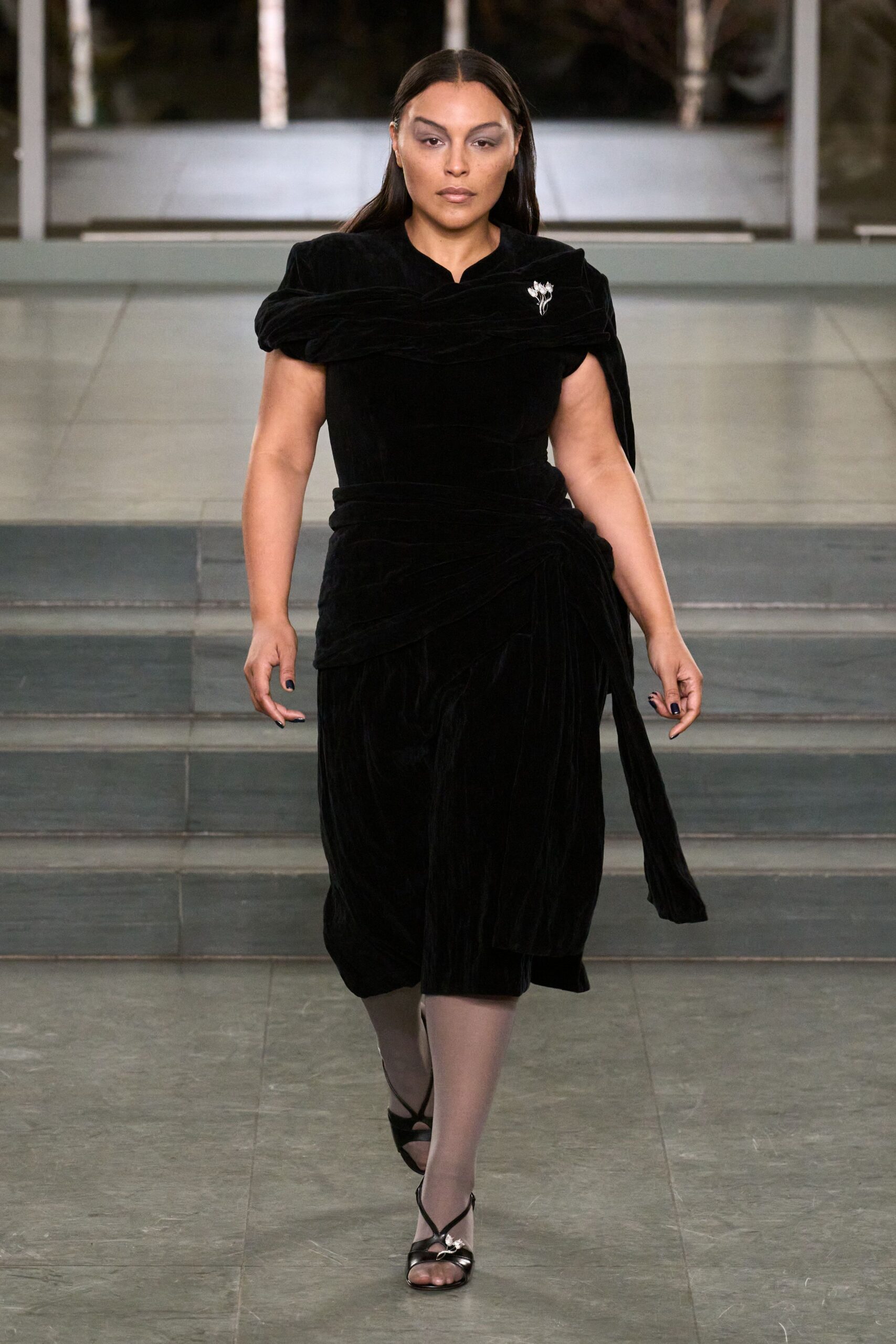 black velvet short-sleeve v-neck fitted draped midi dress