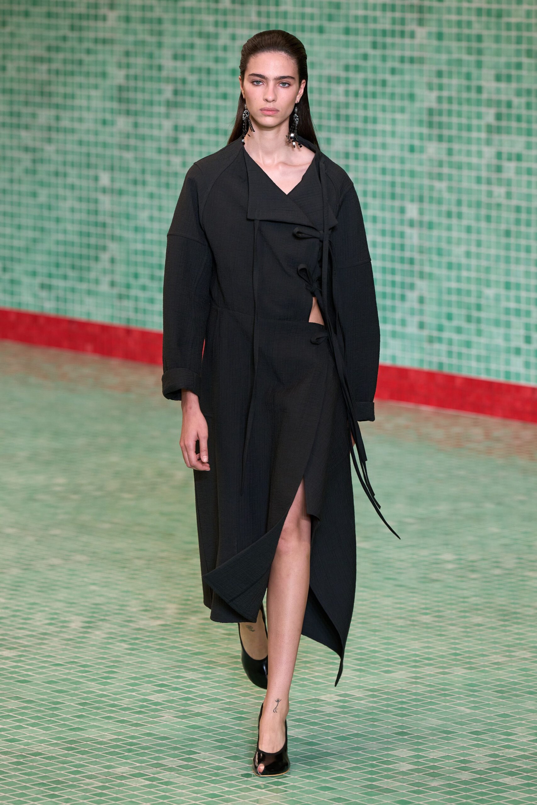 black cotton long-sleeve v-neck fitted midi dress