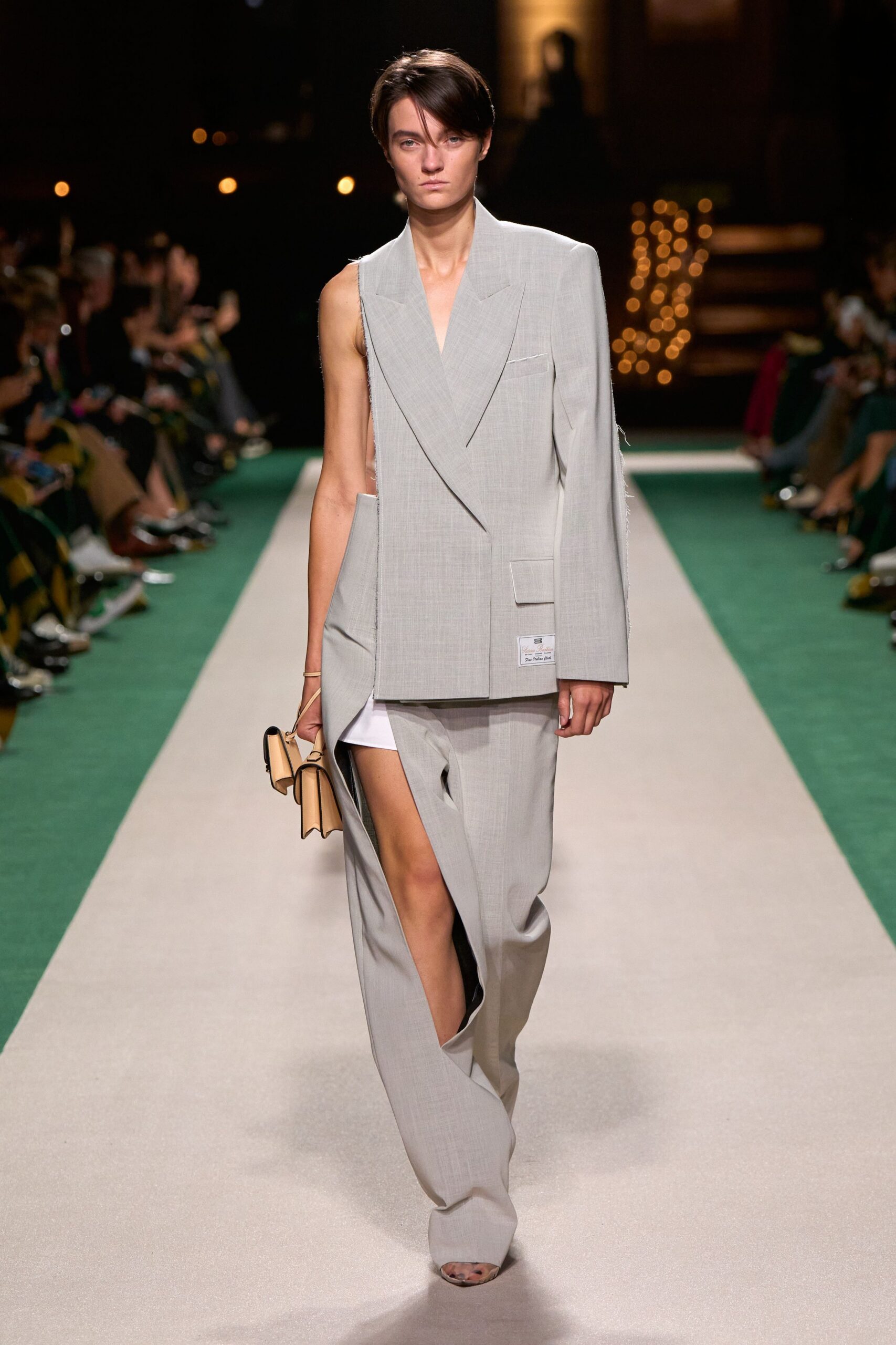 gray cotton long-sleeve collared tailored buttoned suit