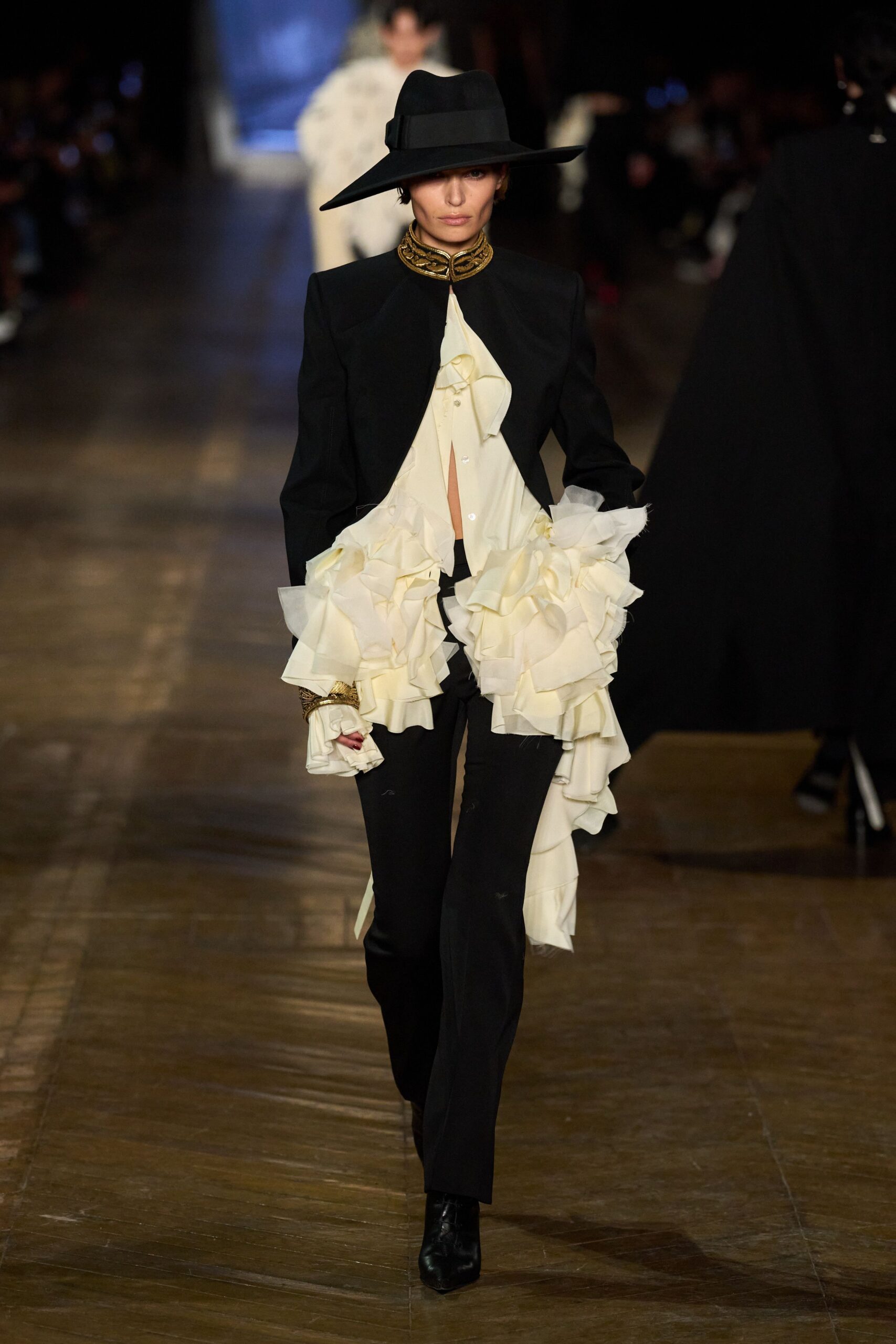 black wool long-sleeve collared structured ruffled blazer