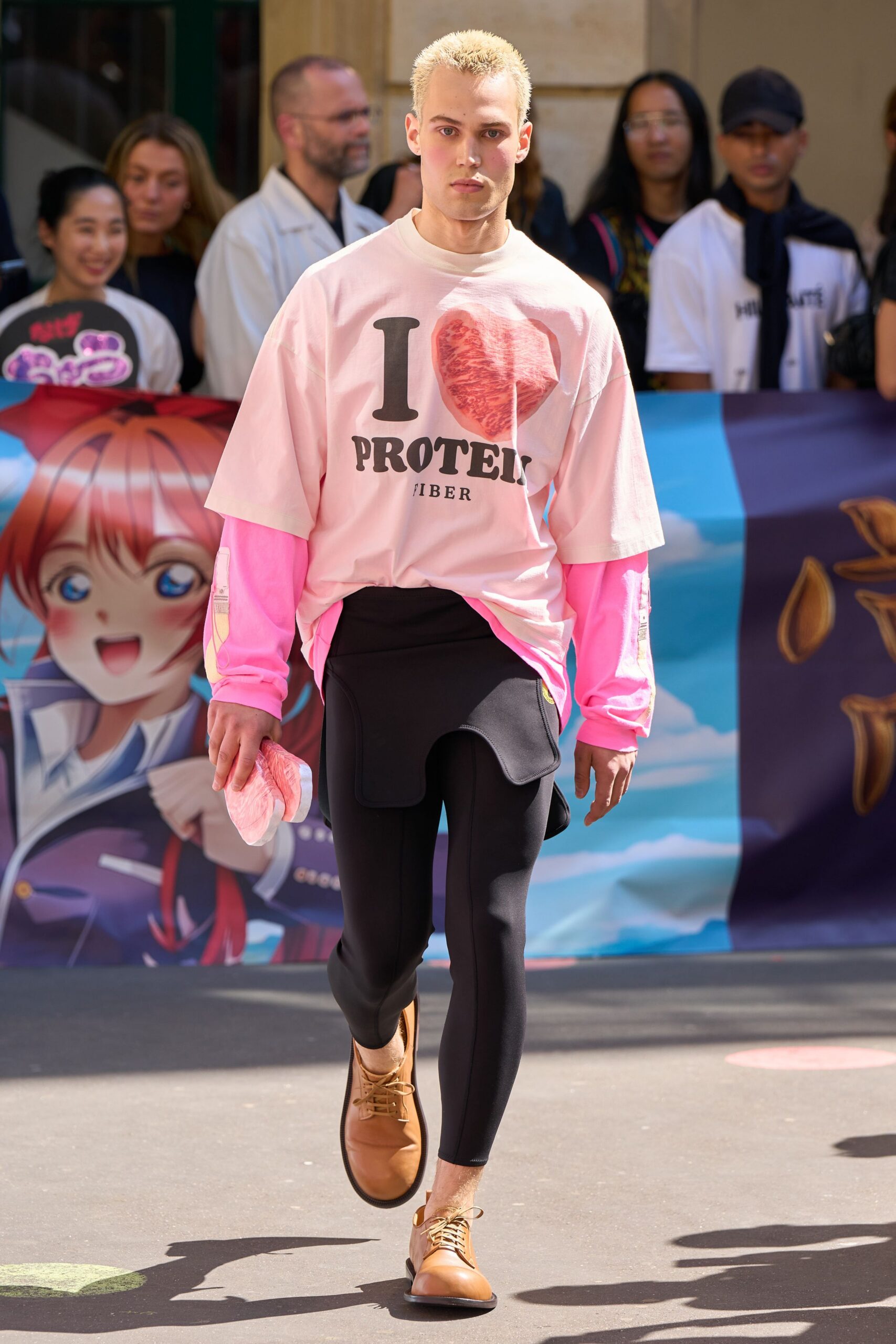 pink relaxed t-shirt with black leggings