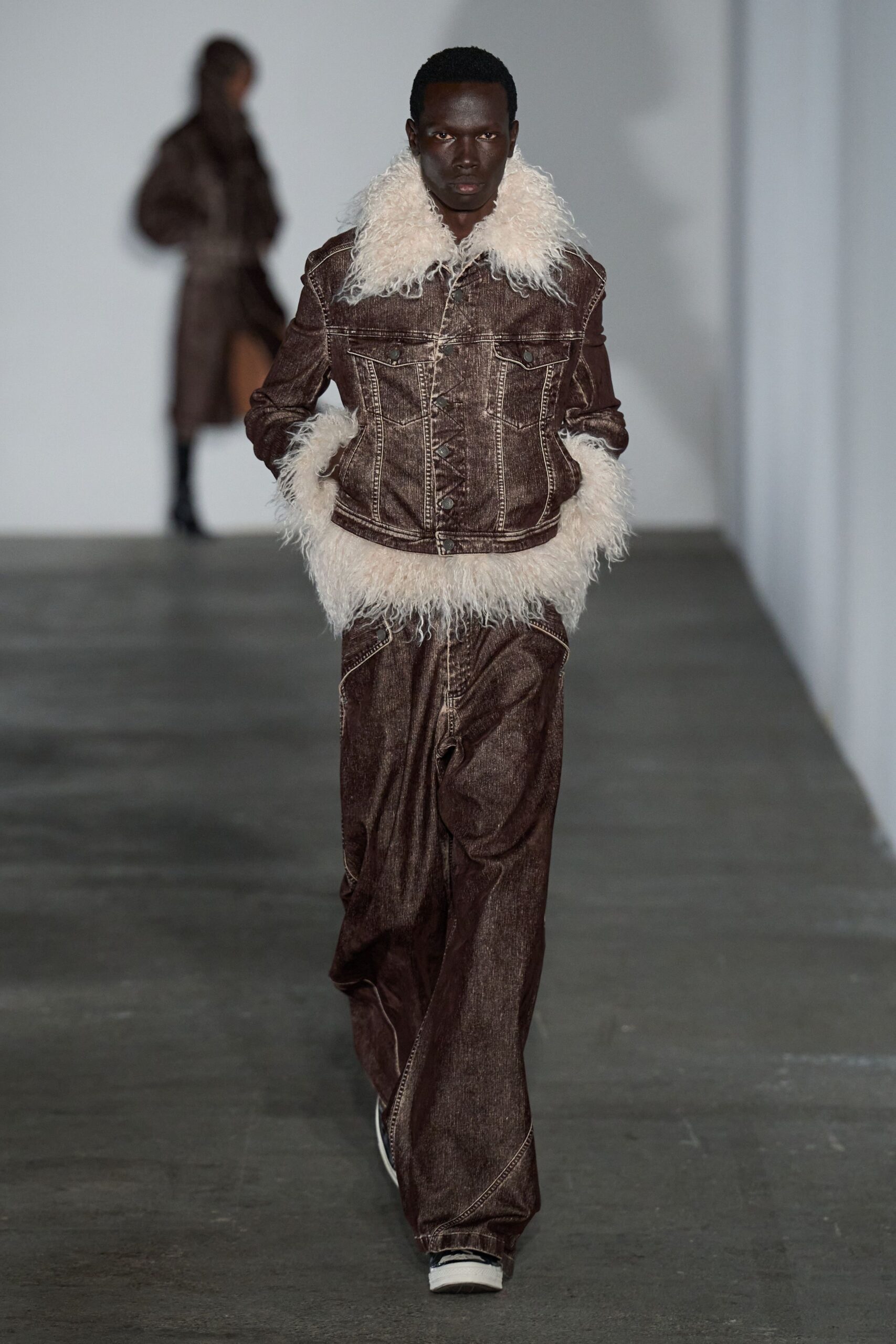 brown denim long-sleeve collared fitted fringed jacket