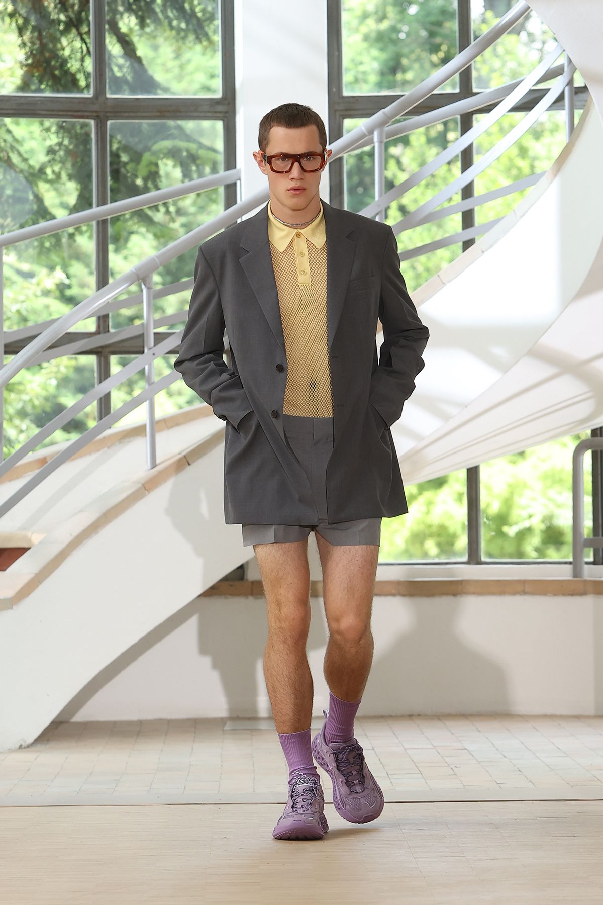 gray tailored blazer with yellow shirt