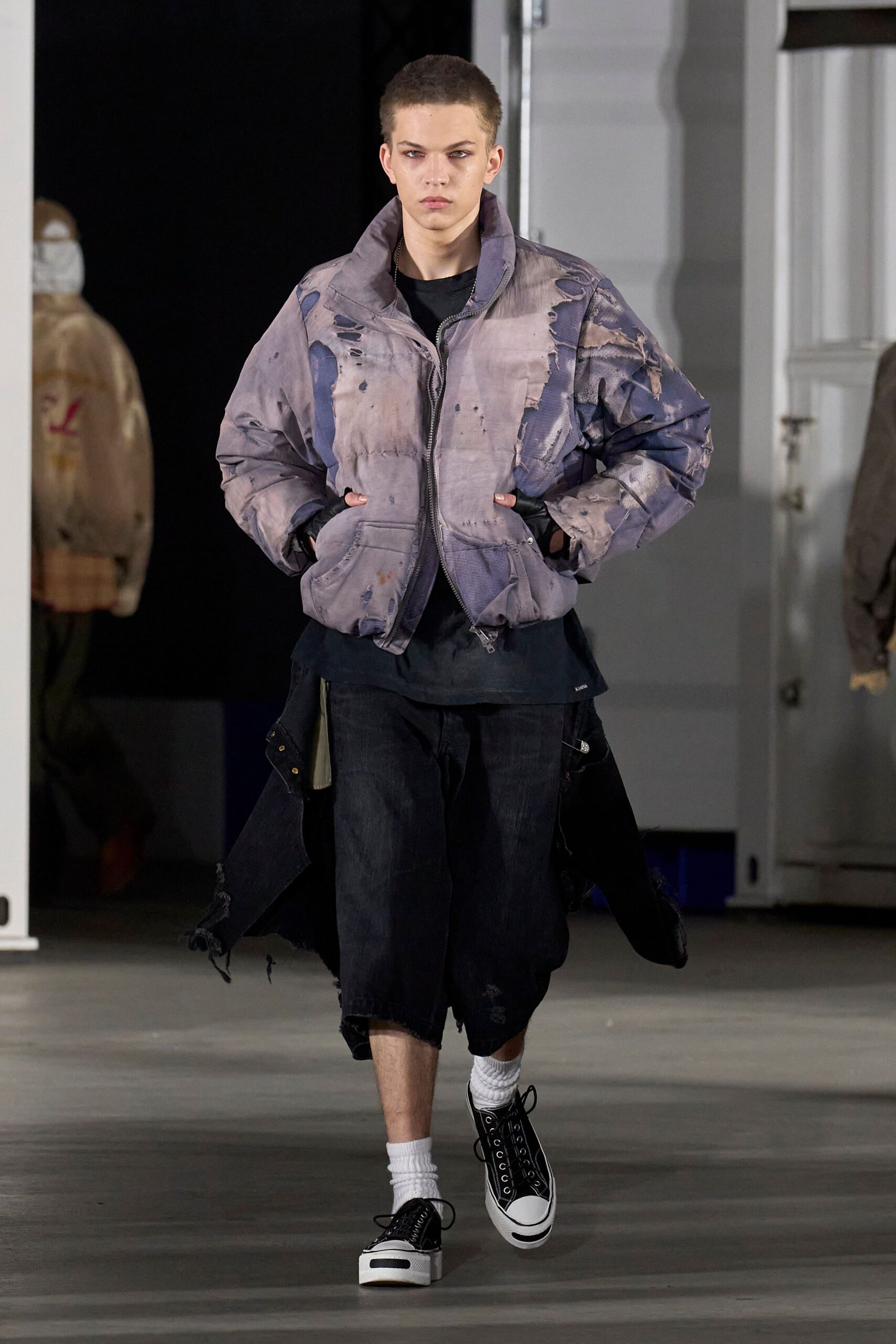 purple denim long-sleeve collared oversized distressed jacket