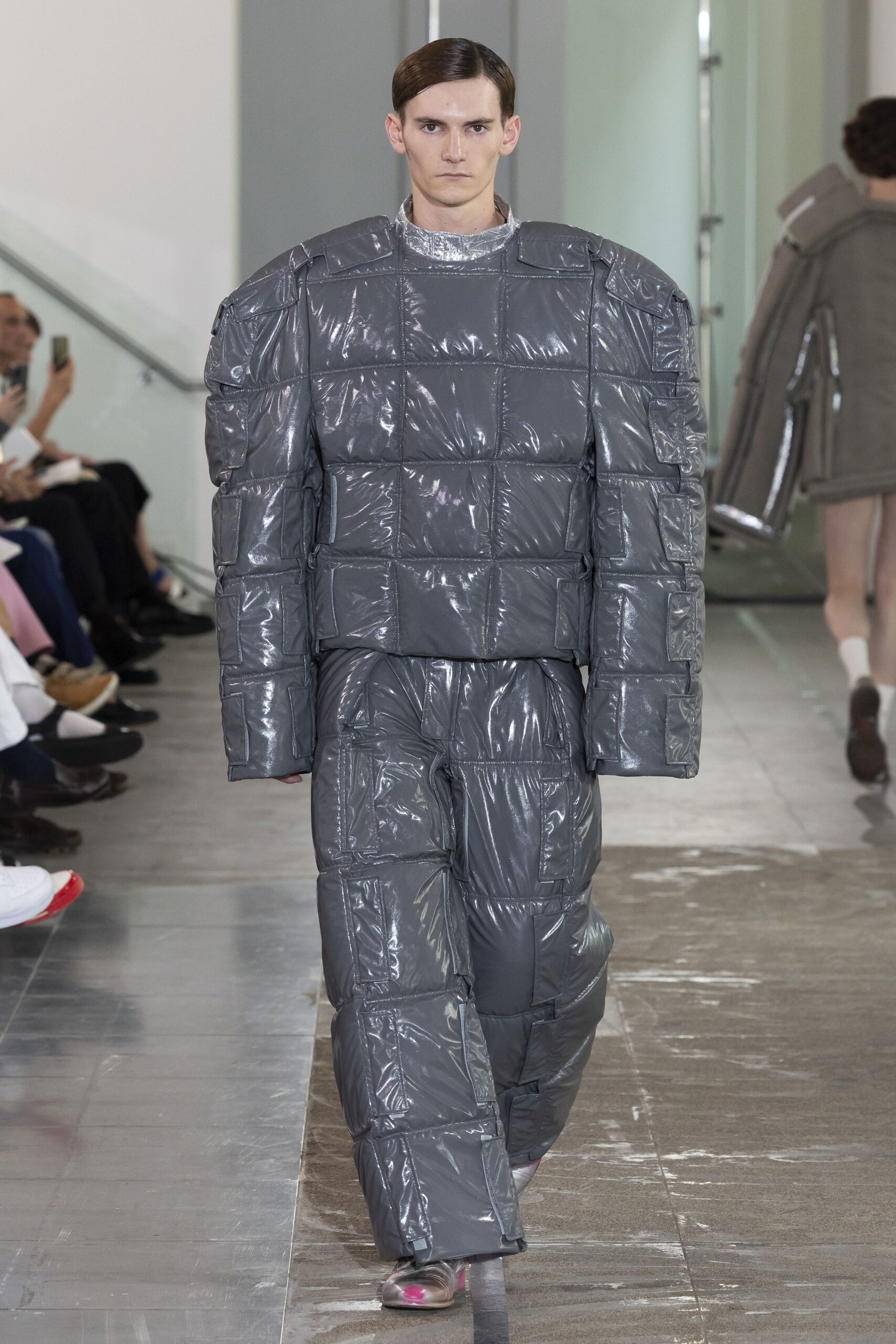gray vinyl long-sleeve oversized padded shiny jacket